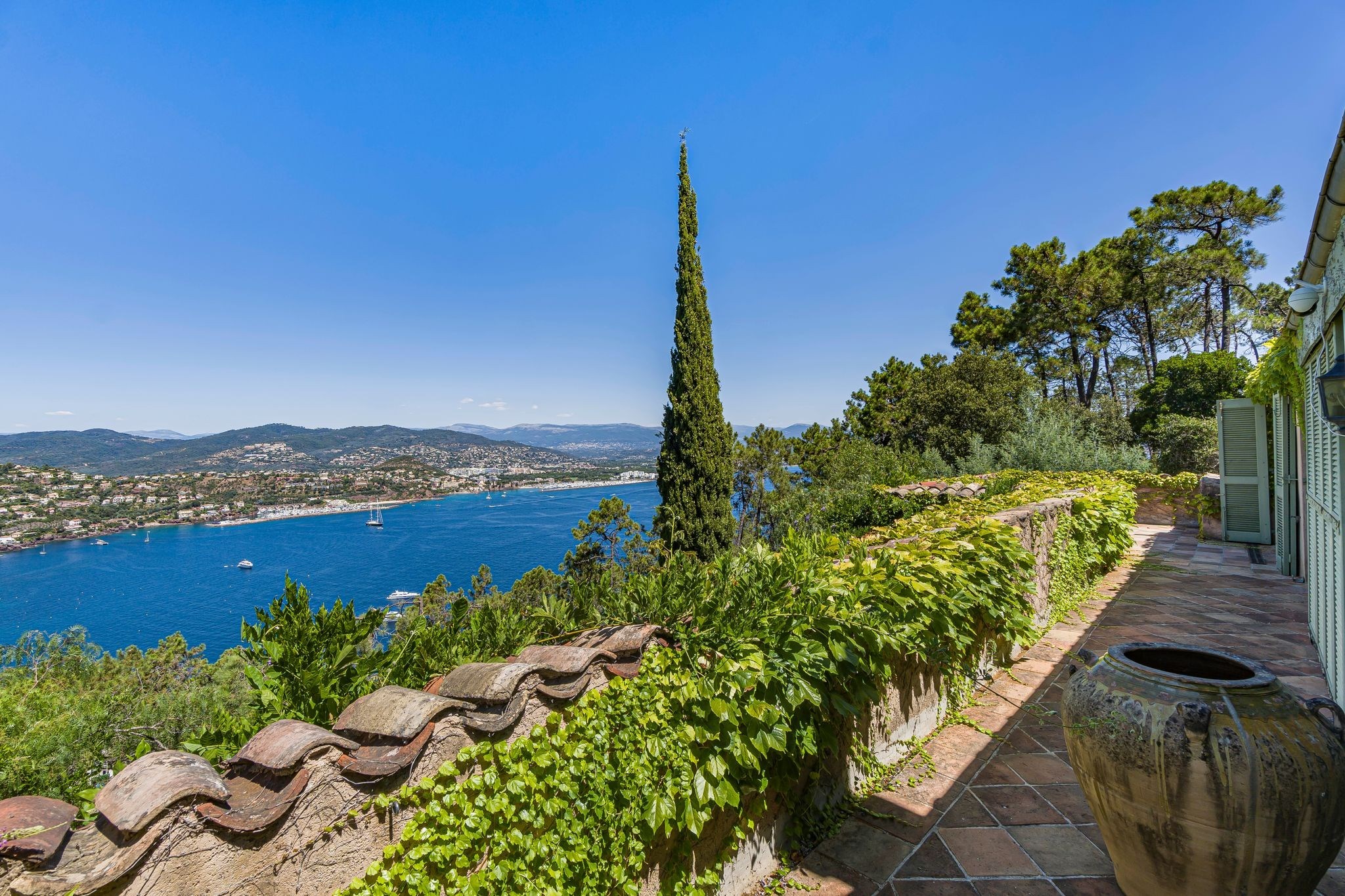  Théoule-sur-Mer, Provençal villa for sale, 180 sqm, panoramic sea views, swimmi… - 物件實景