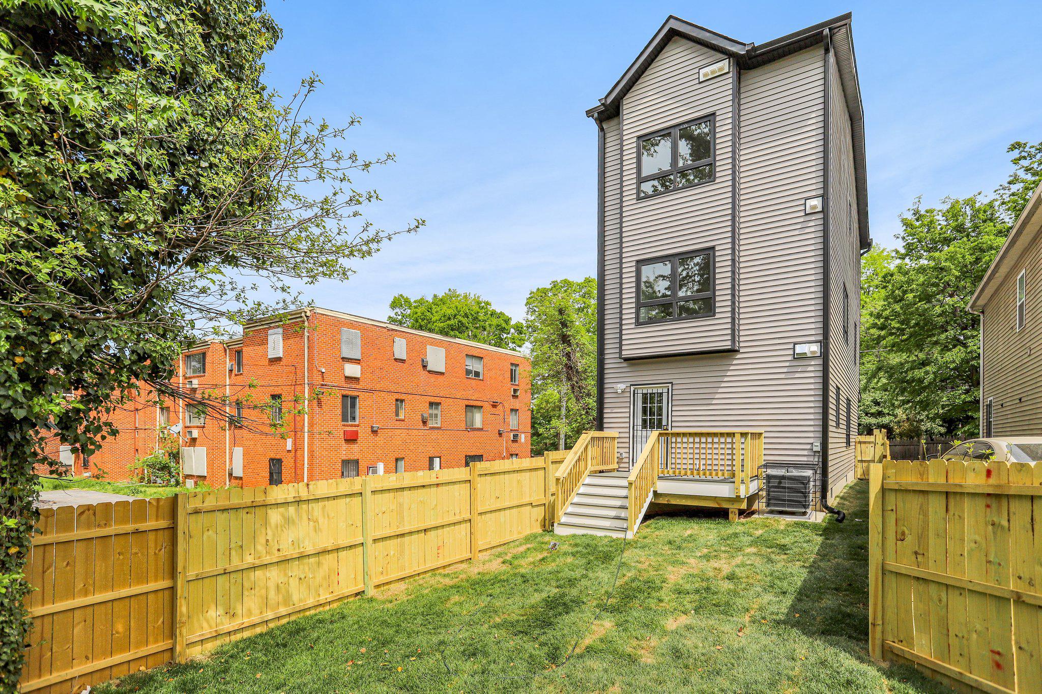  1202 Eastern Avenue NE, Washington, DC, 20019 - 物件實景