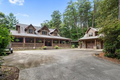 Murphy, North Carolina, 28906, United States, 3 Bedrooms Bedrooms, ,6 BathroomsBathrooms,Residential,For Sale,1933143