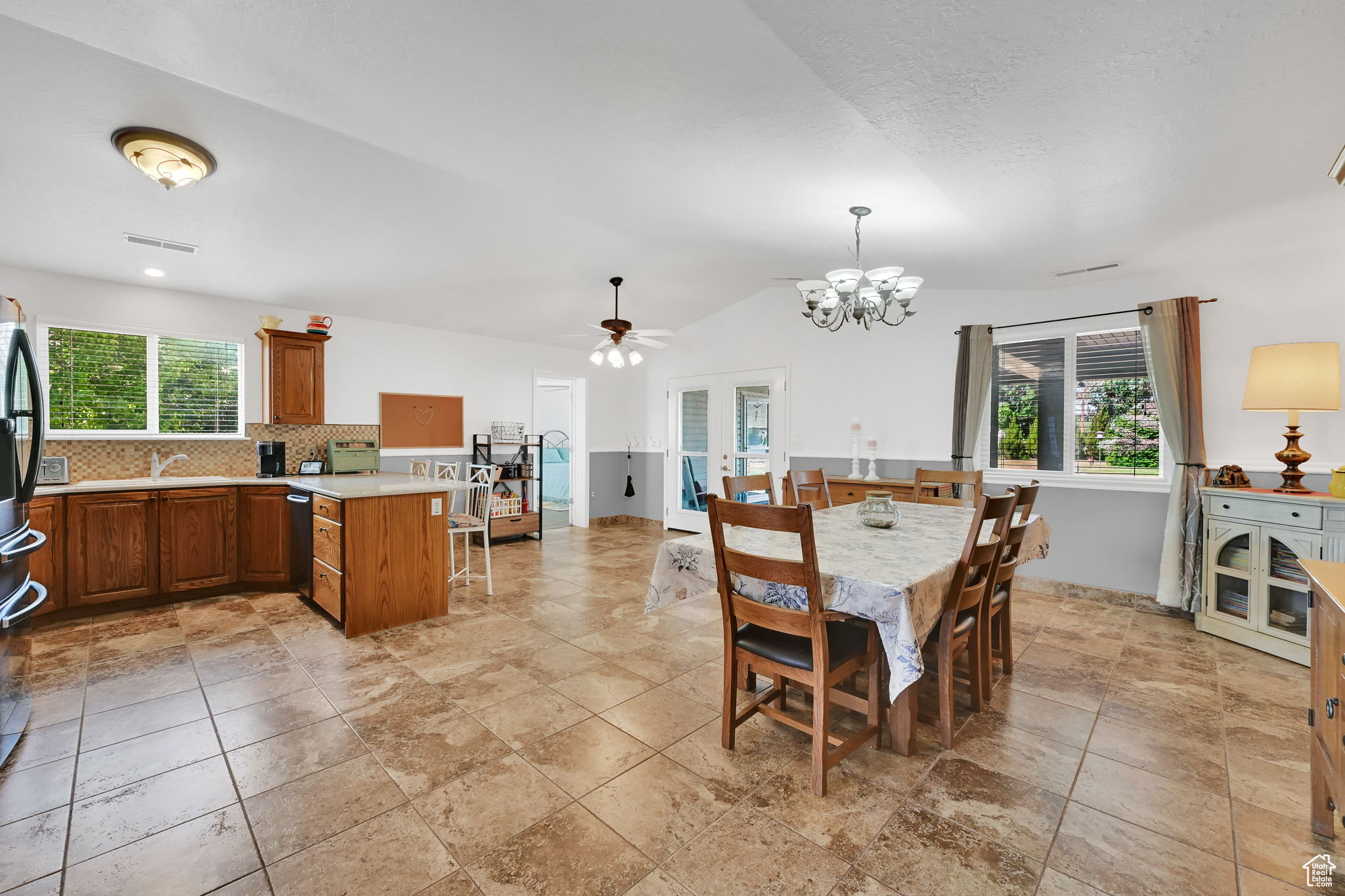 Farr West, Utah, 84404, United States, 4 Bedrooms Bedrooms, ,3 BathroomsBathrooms,Residential,For Sale,1865277