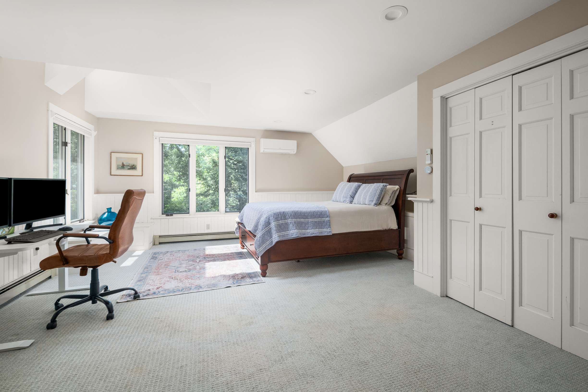  Elegant Shingled Maine Cottage with Modern Flair on 2.63 Acres in York - 物件實景