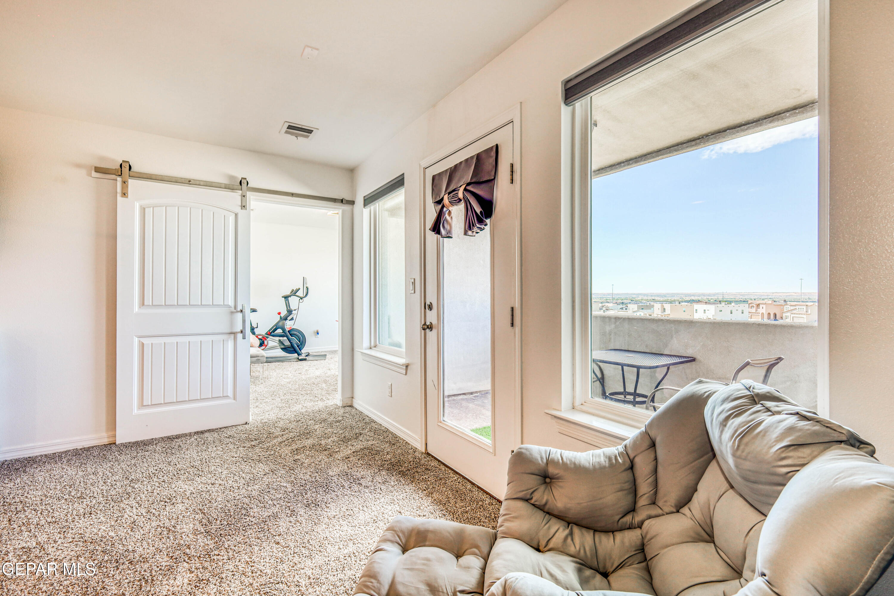 El Paso, Texas, 79911, United States, 5 Bedrooms Bedrooms, ,4 BathroomsBathrooms,Residential,For Sale,1969245