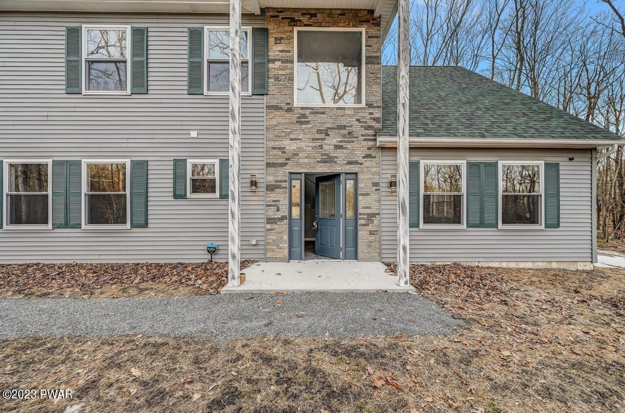 Lords Valley, Pennsylvania, 18428, United States, 4 Bedrooms Bedrooms, ,3 BathroomsBathrooms,Residential,For Sale,1923222