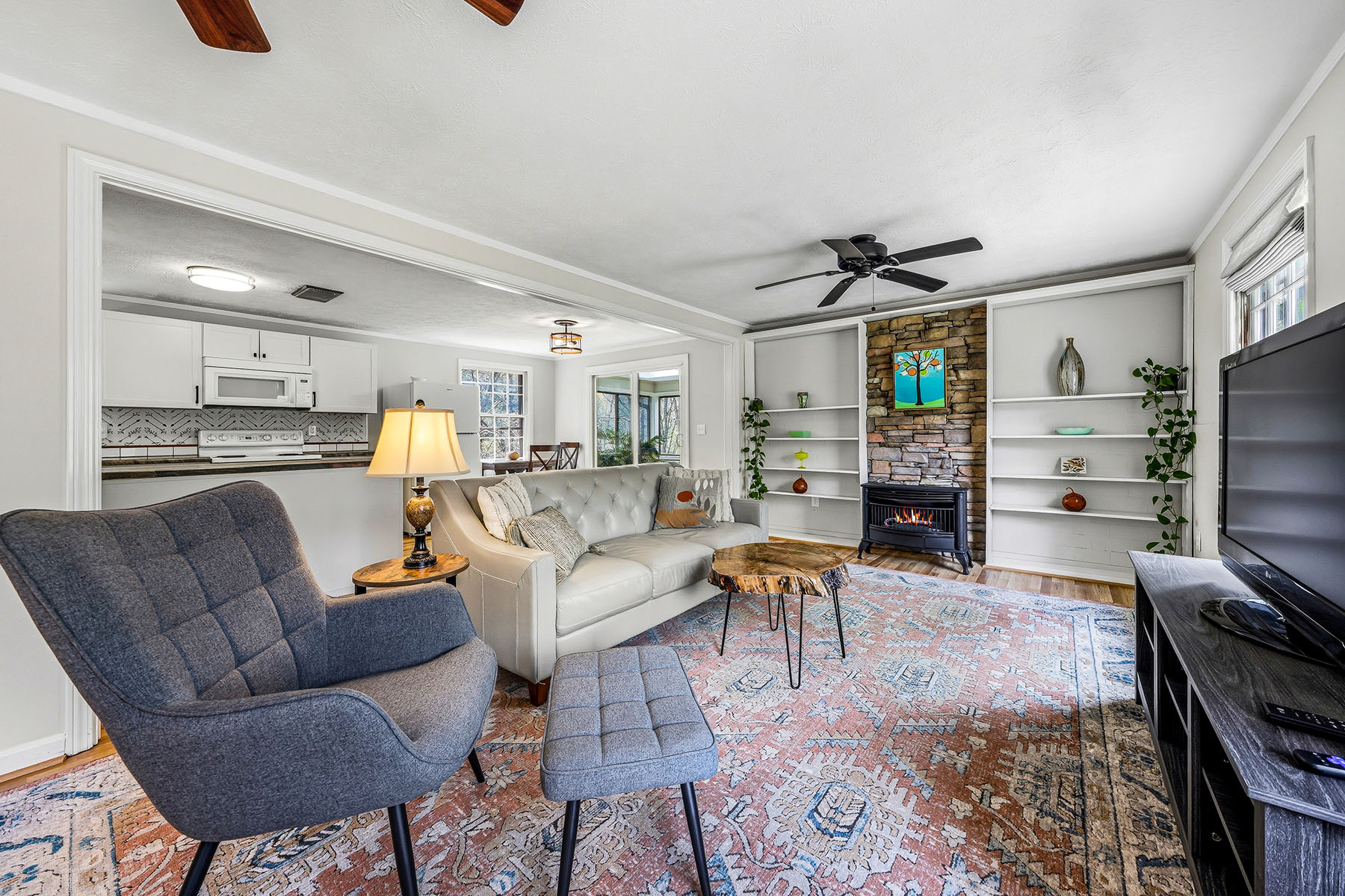  PISGAH FOREST - 物件實景