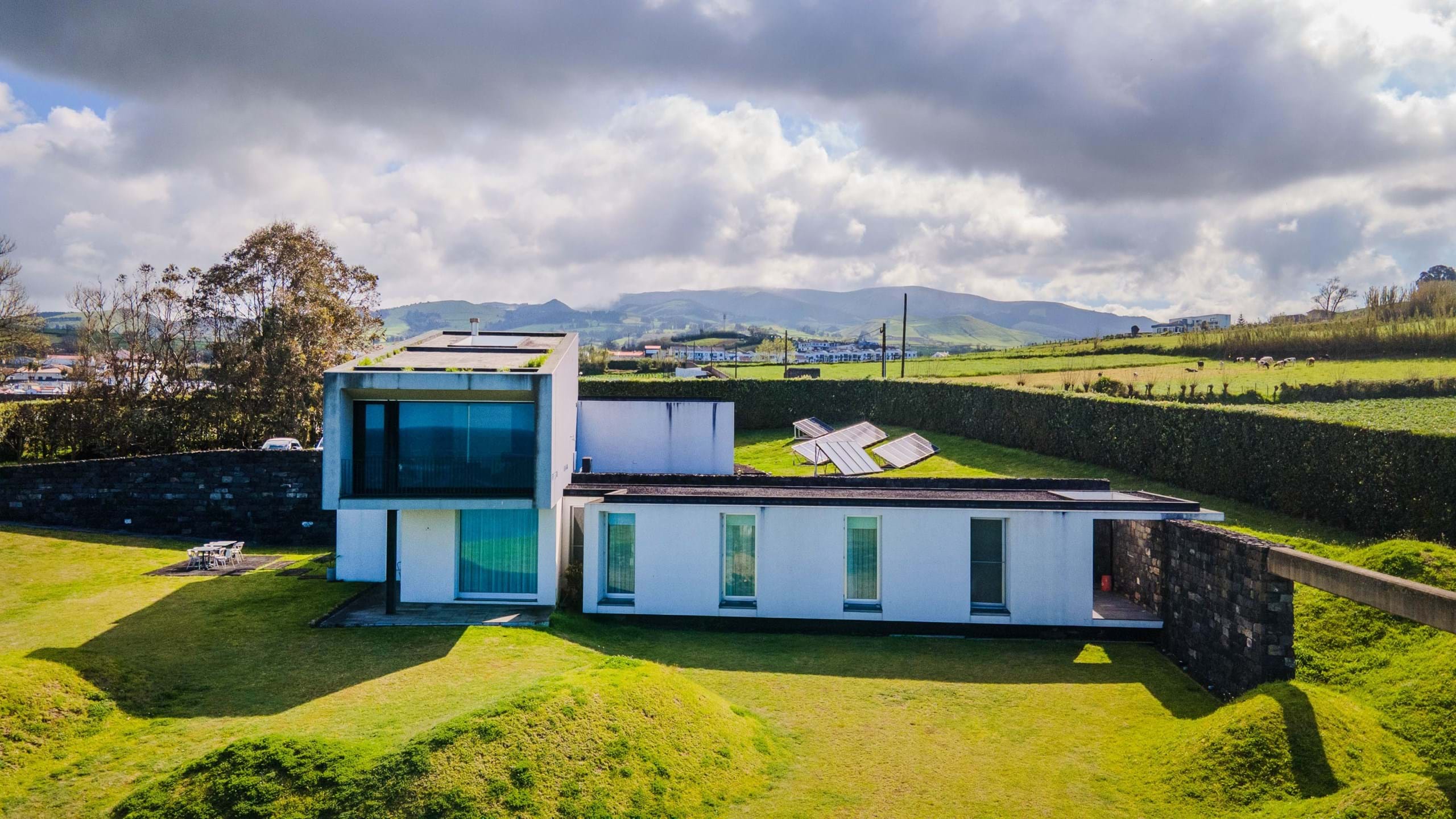 Ponta Delgada, Ilha de São Miguel, 9560-501, PT, 3 Bedrooms Bedrooms, ,4 BathroomsBathrooms,Residential,For Sale,1826448