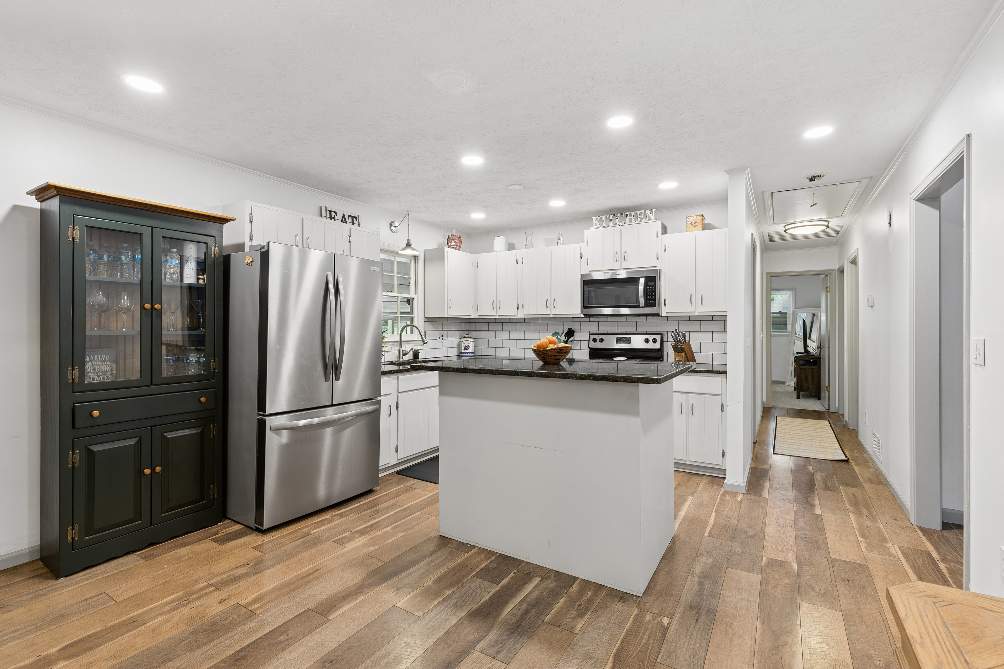  Spacious Ranch with Backyard Retreat in Powder Springs - 物件實景