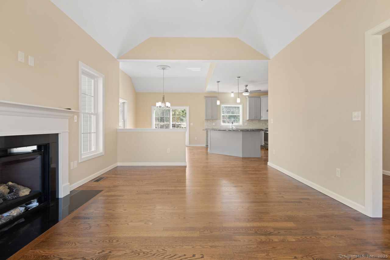 Bristol, Connecticut, 06010, United States, 3 Bedrooms Bedrooms, ,2 BathroomsBathrooms,Residential,For Sale,1926170