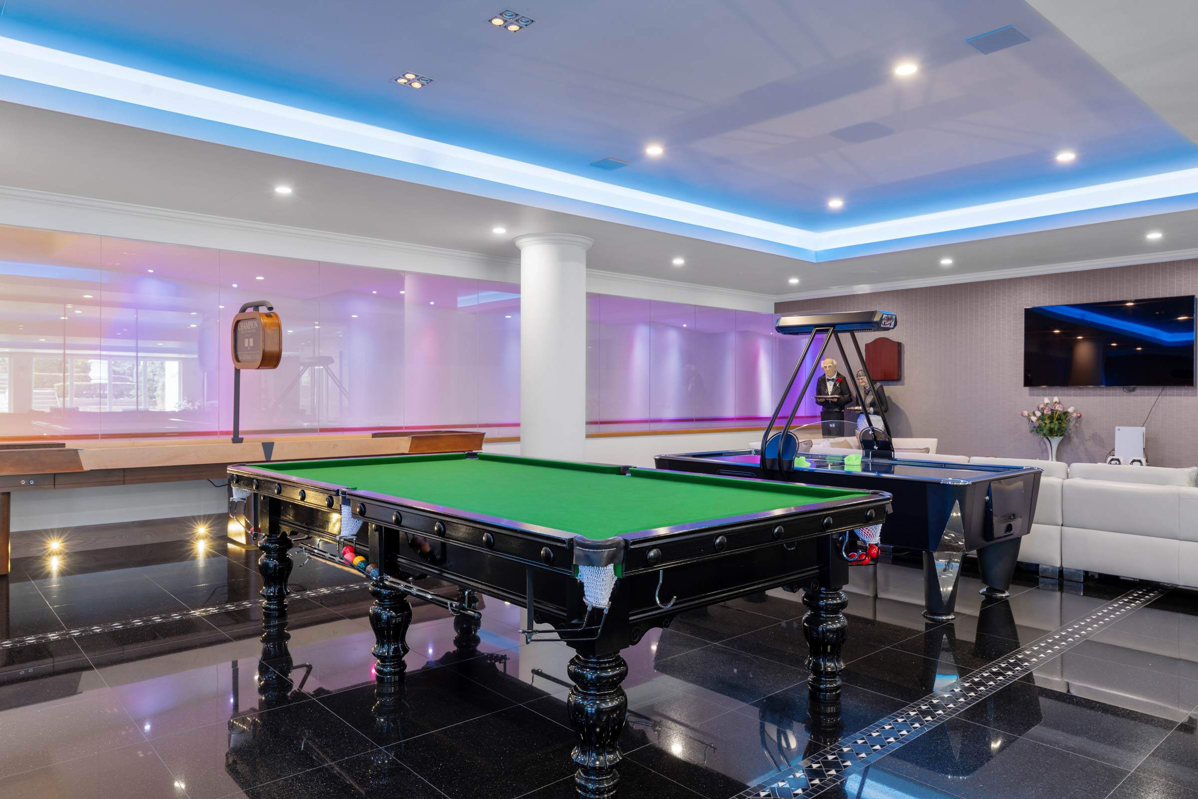  A Magnificent Eight-Bedroom Mansion in Wentworth Estate - 物件實景