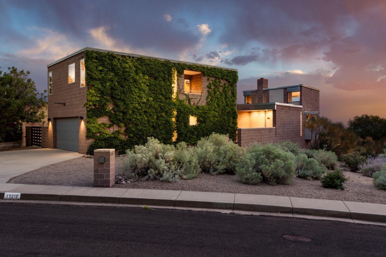 Albuquerque, New Mexico, 87112, United States, 4 Bedrooms Bedrooms, ,3 BathroomsBathrooms,Residential,For Sale,1932467