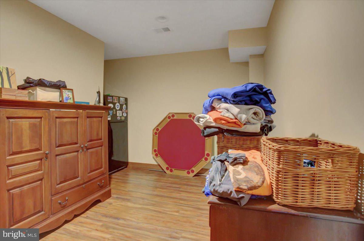 Mercersburg, Pennsylvania, 17236, United States, 5 Bedrooms Bedrooms, ,5 BathroomsBathrooms,Residential,For Sale,1903663