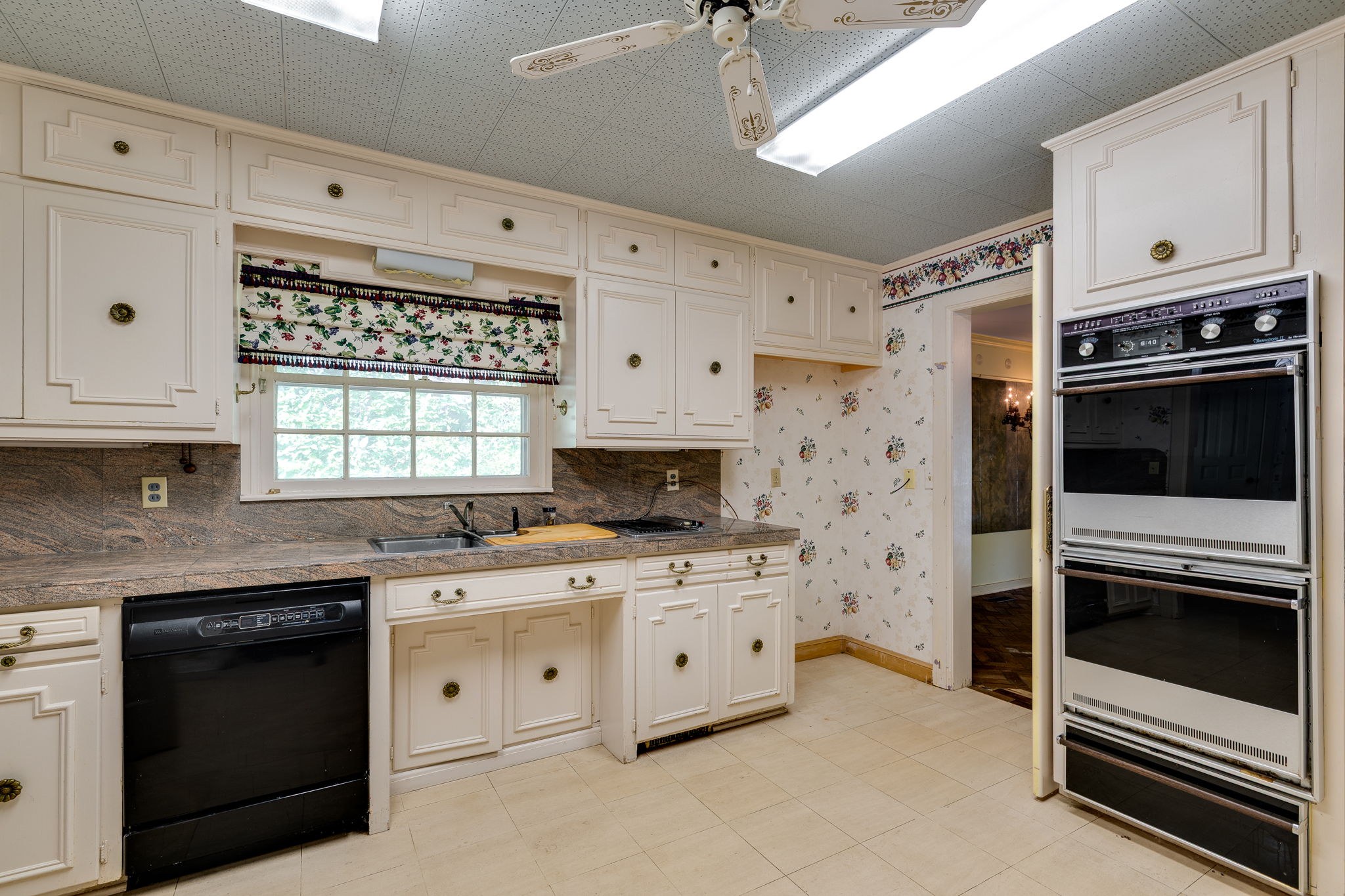  7104 Brentwood Road, Nichols Hills, OK 73116 - 物件實景
