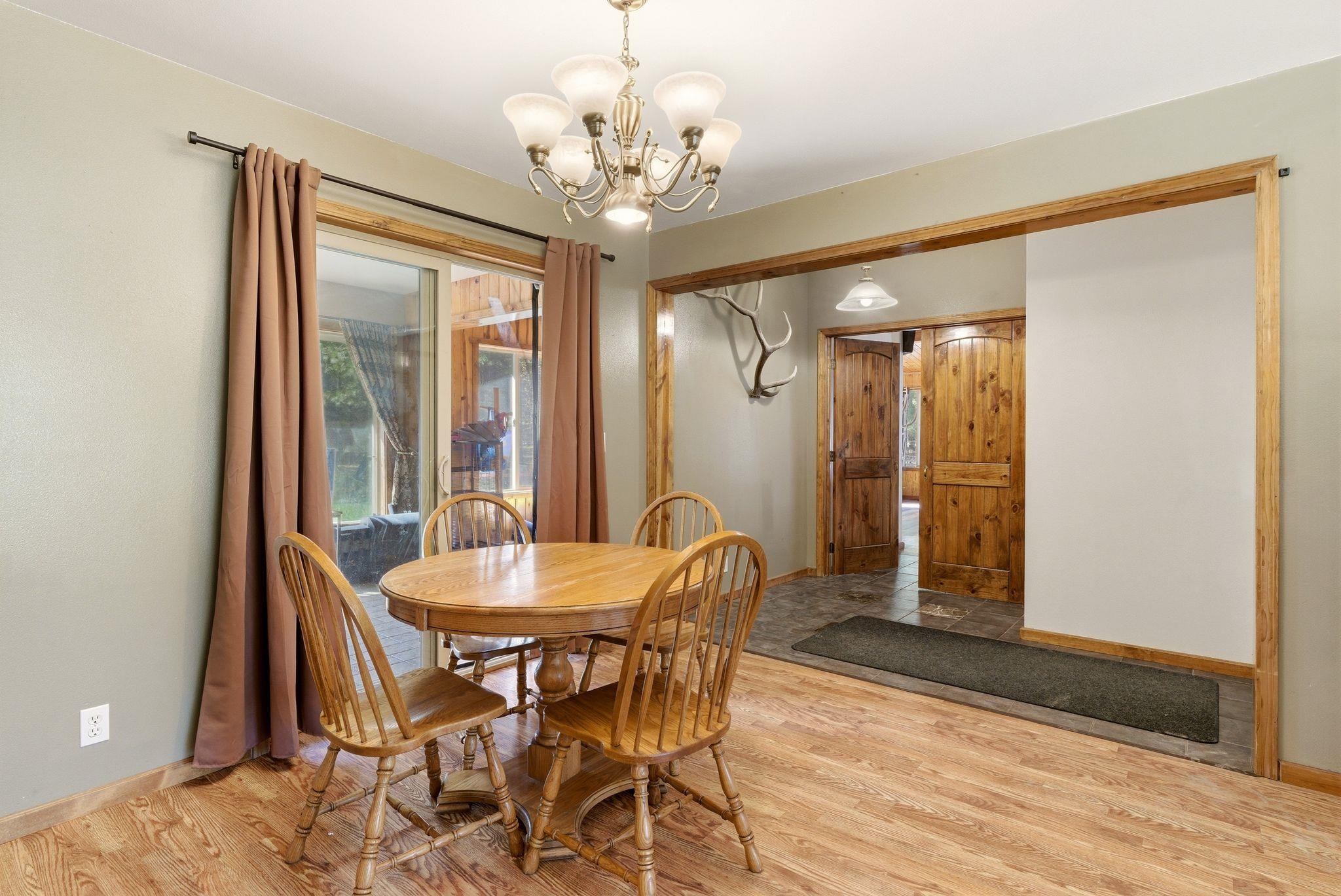 Deer Park, Washington, 99006, United States, 3 Bedrooms Bedrooms, ,3 BathroomsBathrooms,Residential,For Sale,2036867