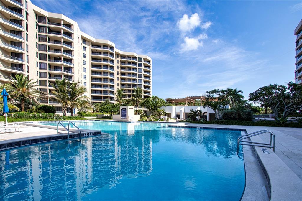 Longboat Key, Florida, 34228, United States, 2 Bedrooms Bedrooms, ,2 BathroomsBathrooms,Residential,For Sale,1993516