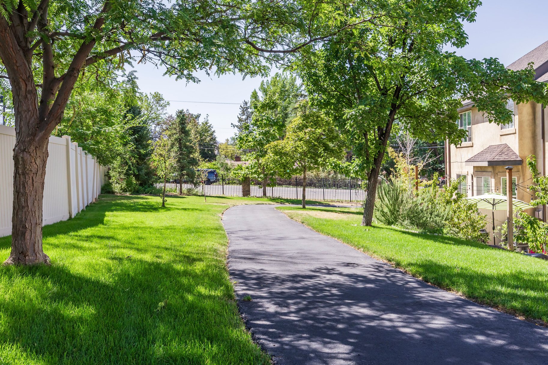  Prime Holladay Townhome in an Unbeatable Location - 物件實景