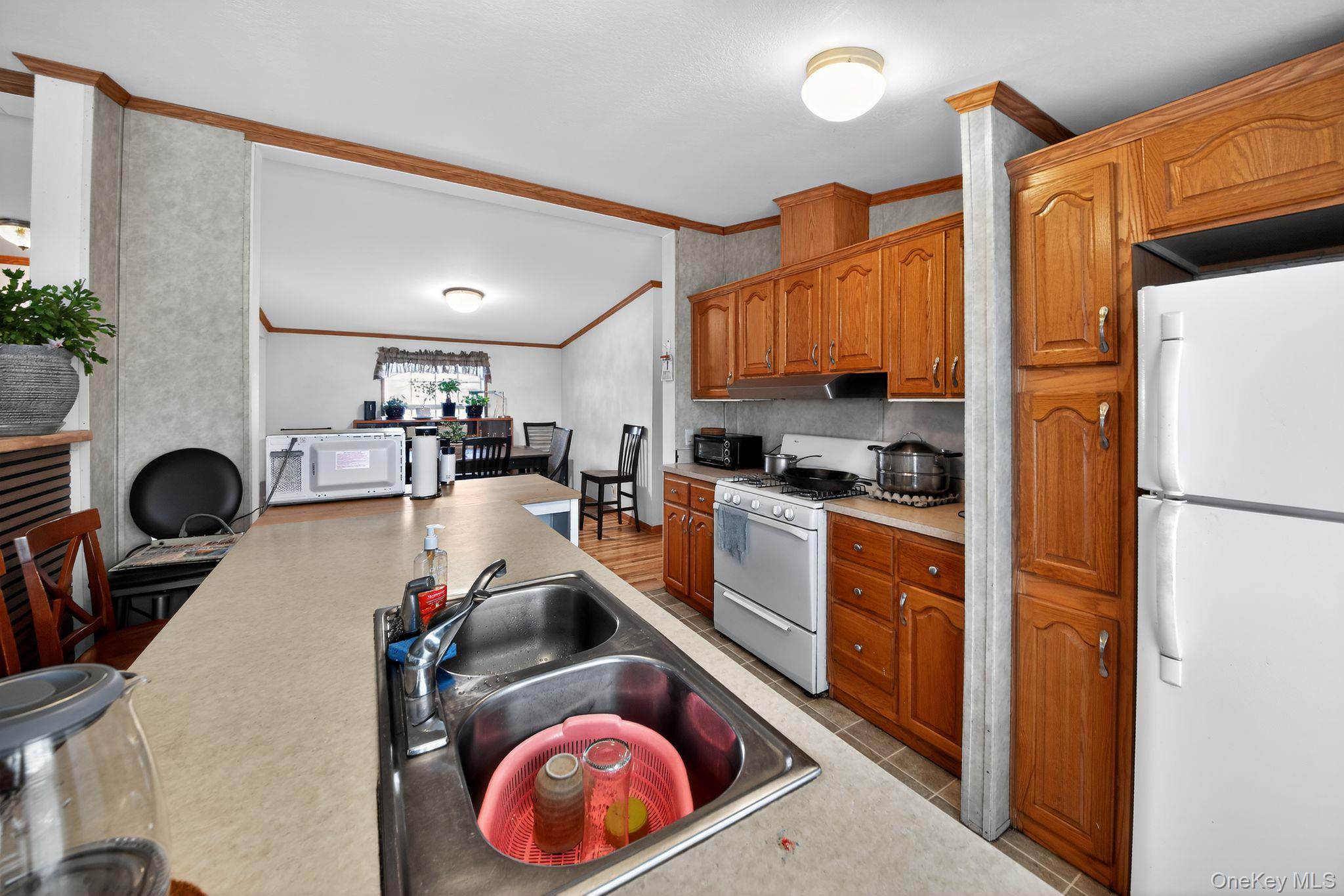 Pine Island, New York, 10969, United States, 3 Bedrooms Bedrooms, ,2 BathroomsBathrooms,Residential,For Sale,1988857