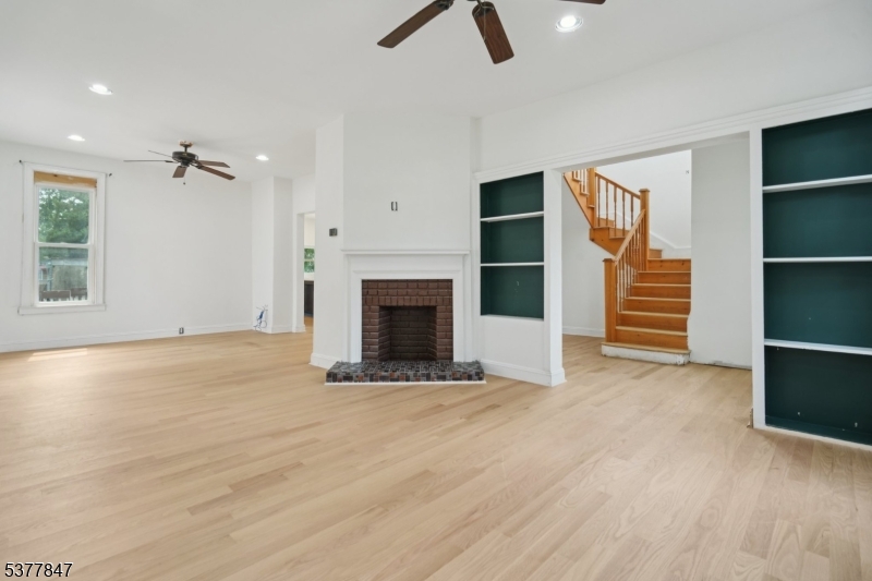 City Of Orange Twp., New Jersey, 07050, United States, 4 Bedrooms Bedrooms, ,5 BathroomsBathrooms,Residential,For Sale,1916773