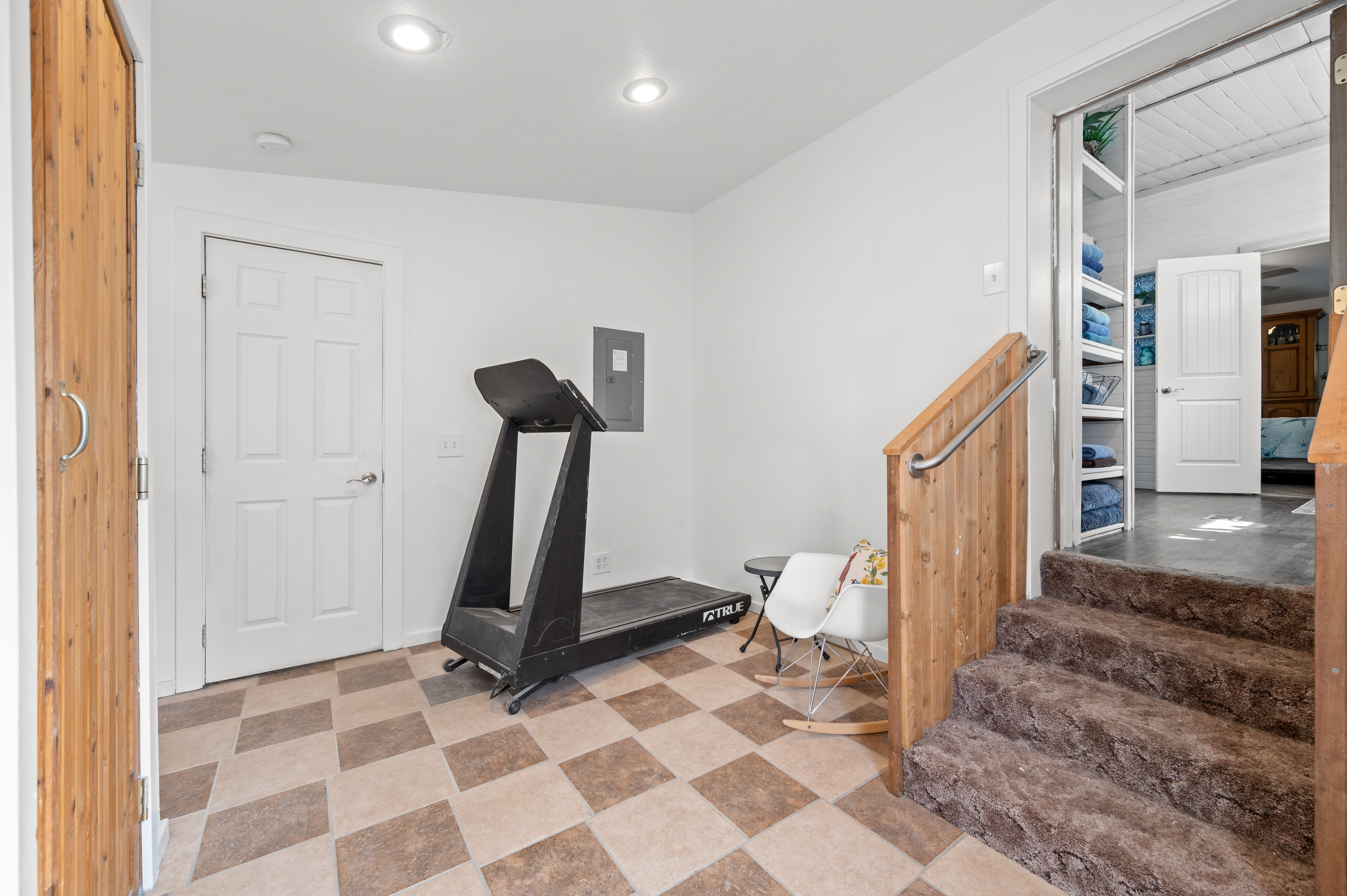 Prineville, Oregon, 97754, United States, 3 Bedrooms Bedrooms, ,2 BathroomsBathrooms,Residential,For Sale,1821437