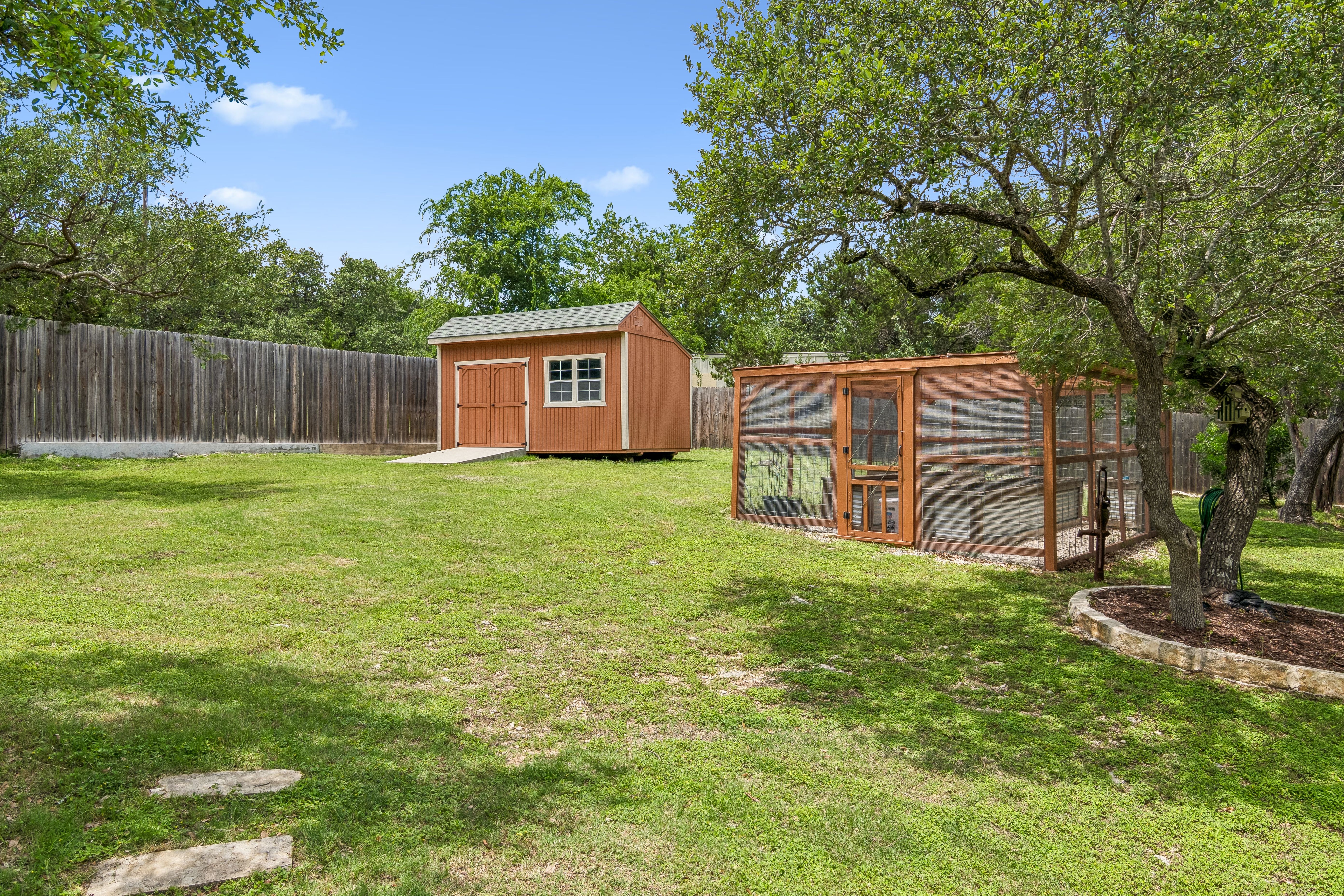  Pool, Pavilion & Peaceful Hill Country Living - 物件實景