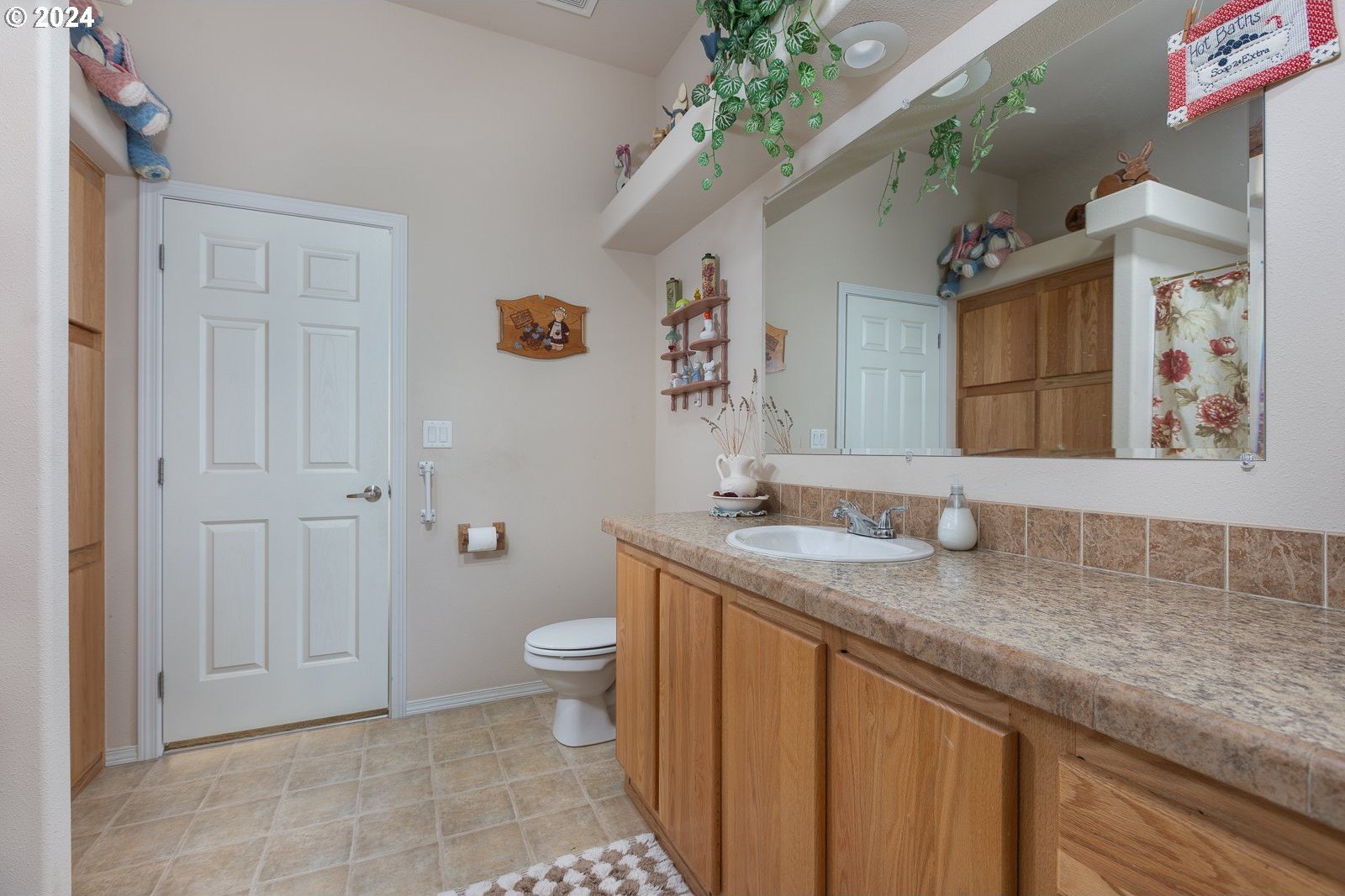 743 N SUNDOWN DR, Otis, Oregon, 97368, United States, 3 Bedrooms Bedrooms, ,2 BathroomsBathrooms,Residential,For Sale,743 N SUNDOWN DR,1656595