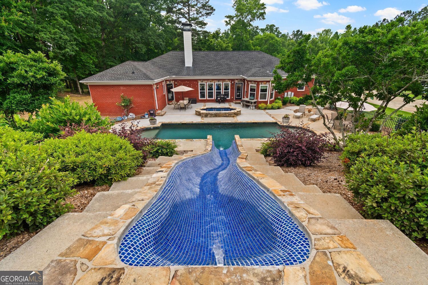 Cumming, Georgia, 30028, United States, 4 Bedrooms Bedrooms, ,5 BathroomsBathrooms,Residential,For Sale,1859105