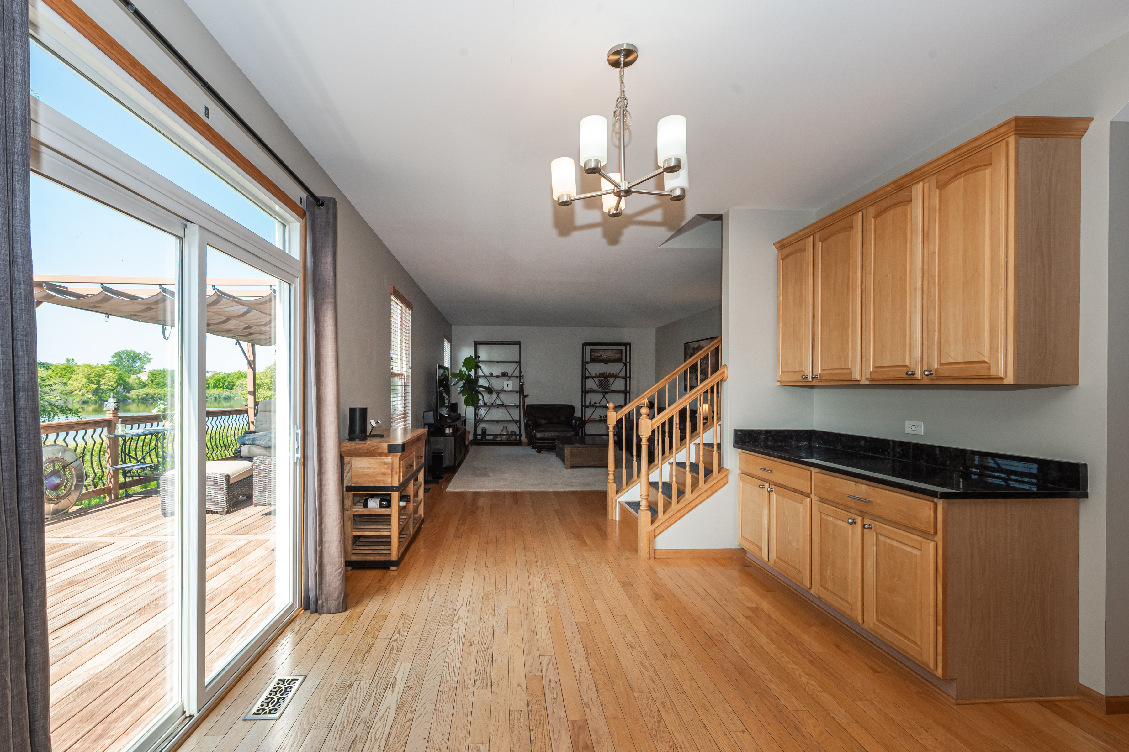  Waterfront Living in Orchard HIlls - 物件實景