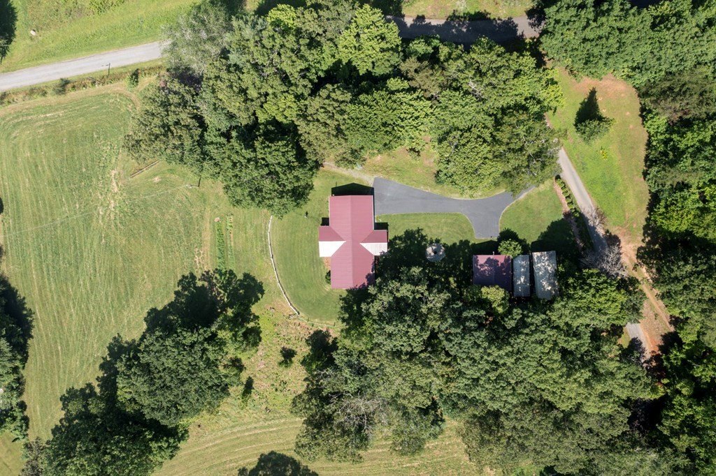 Hayesville, North Carolina, 28904, United States, 3 Bedrooms Bedrooms, ,2 BathroomsBathrooms,Residential,For Sale,1938429