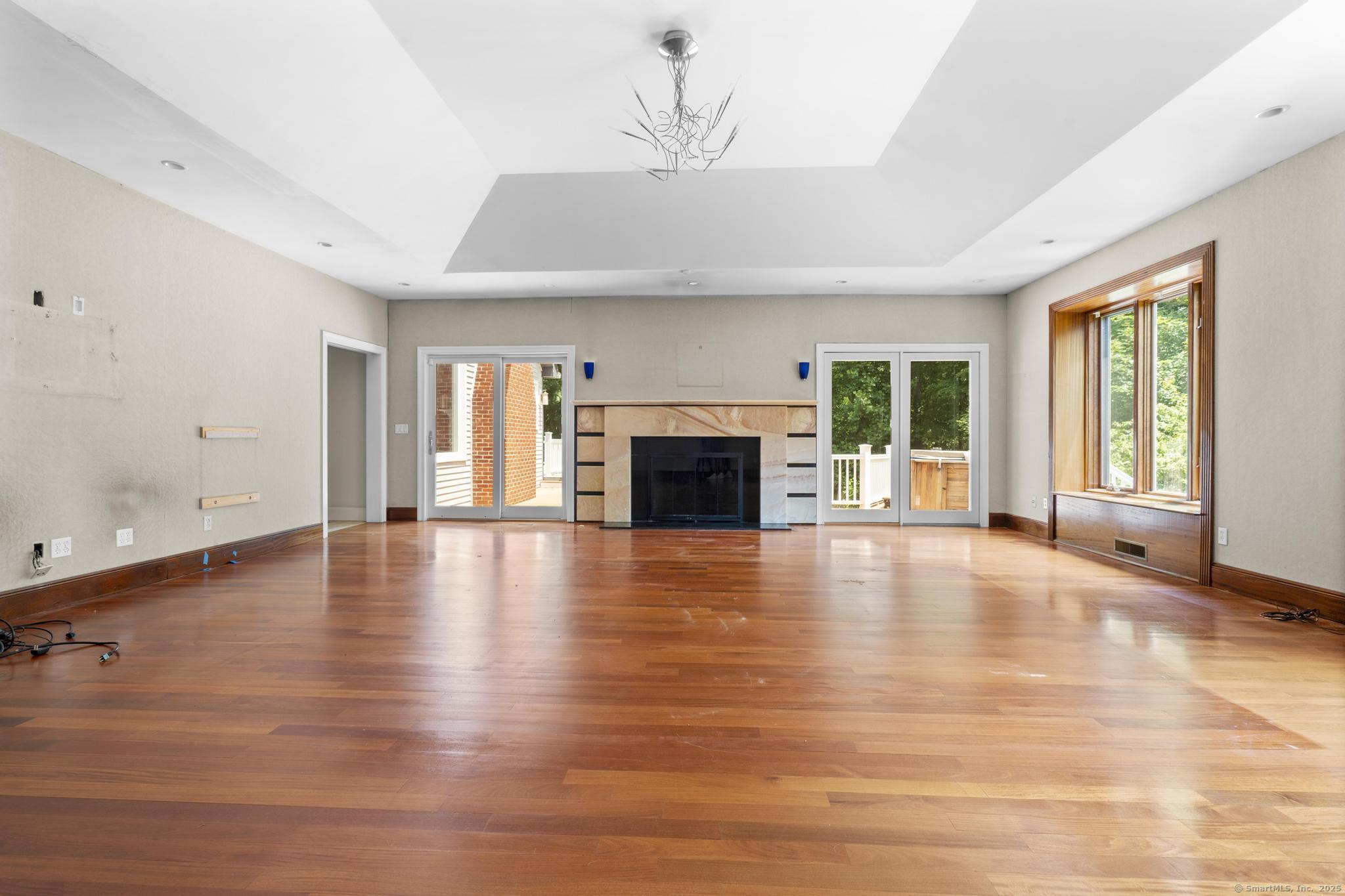 Orange, Connecticut, 06477, United States, 4 Bedrooms Bedrooms, ,8 BathroomsBathrooms,Residential,For Sale,1939481