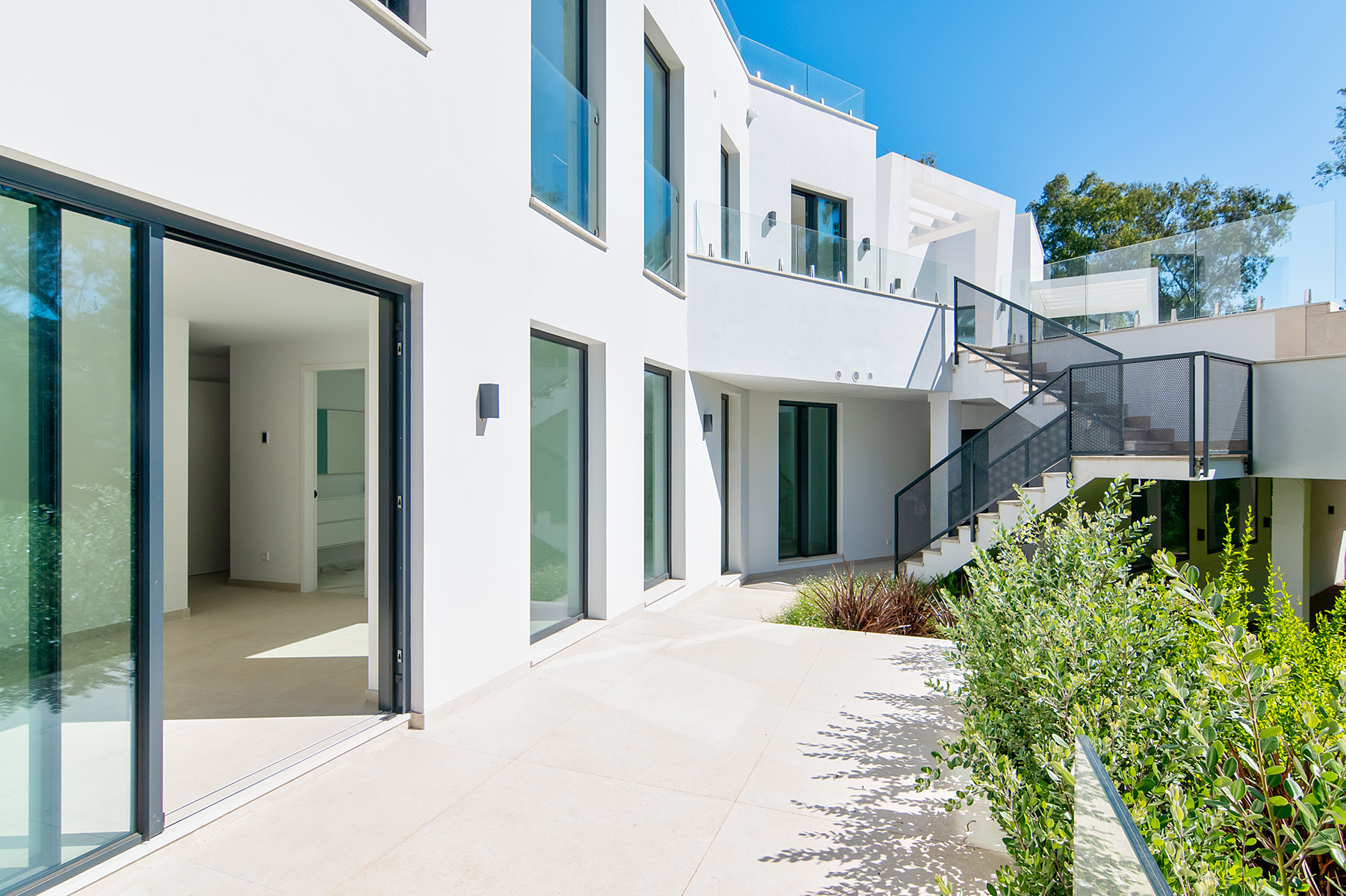  New contemporary villa with total privacy in Sotogrande Alto - 物件實景
