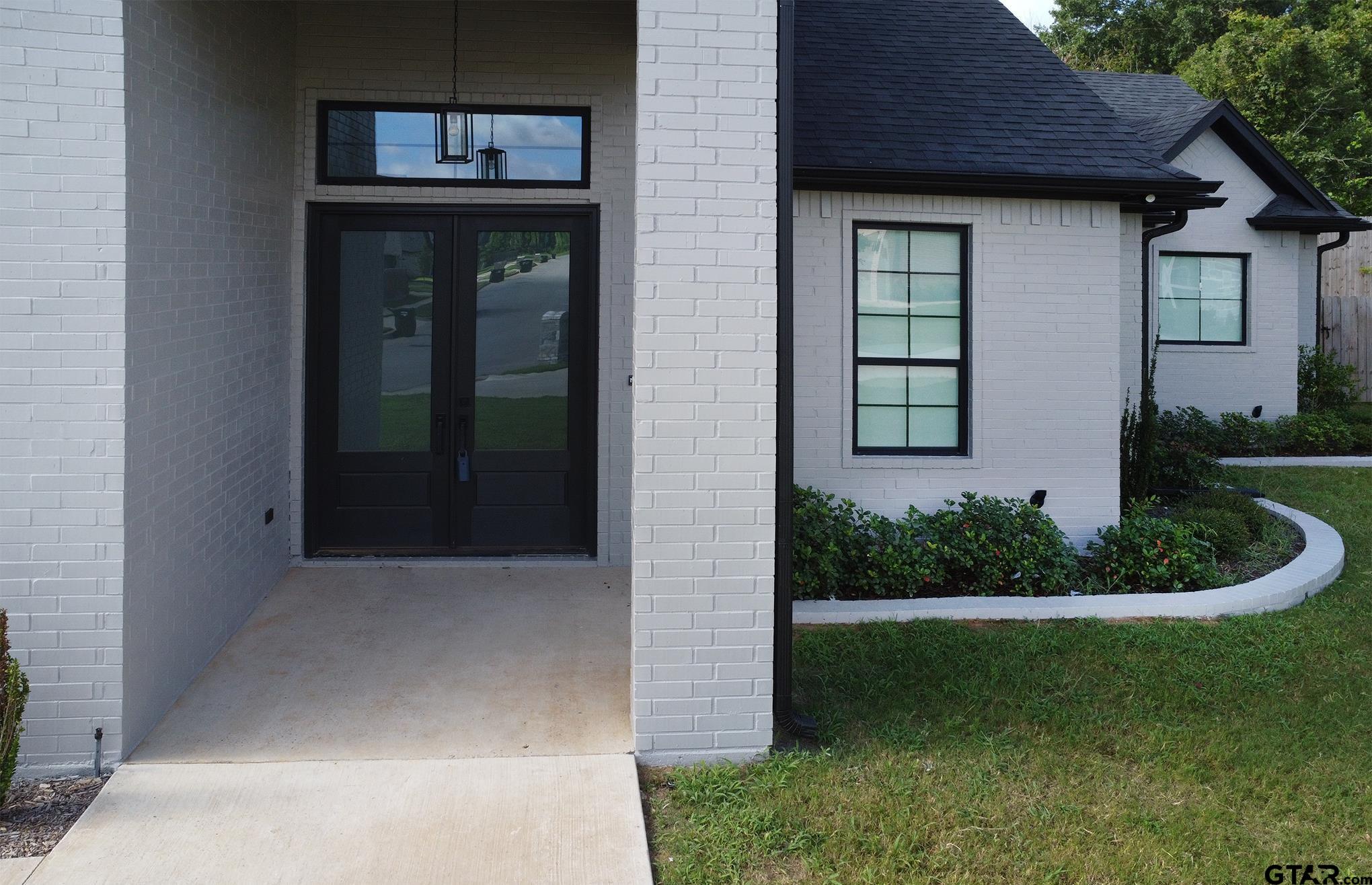 Tyler, Texas, 75703, United States, 5 Bedrooms Bedrooms, ,3 BathroomsBathrooms,Residential,For Sale,1900934