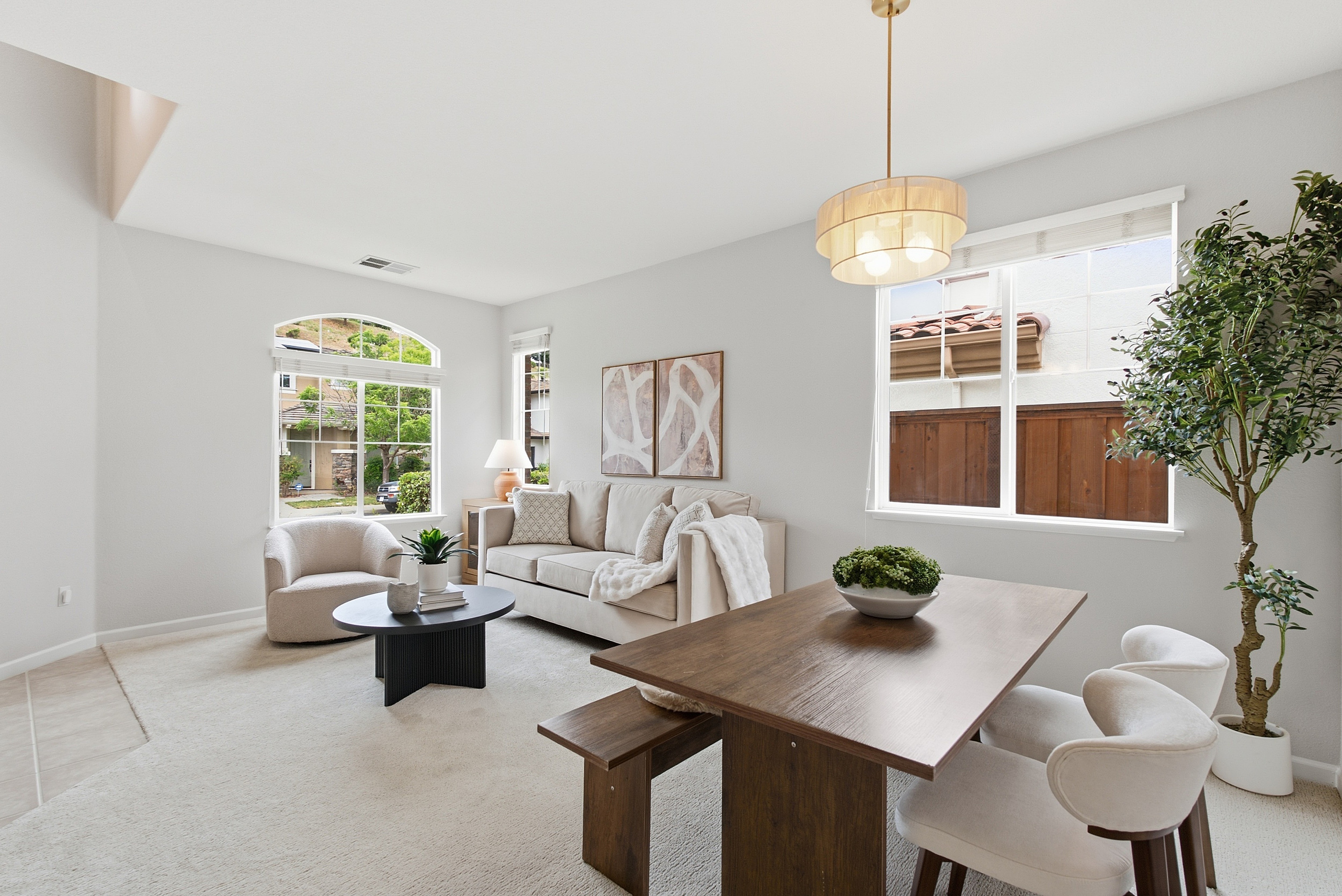  Beautifully Updated Henry Ranch Home with Scenic Views and Modern Comfort - 物件實景