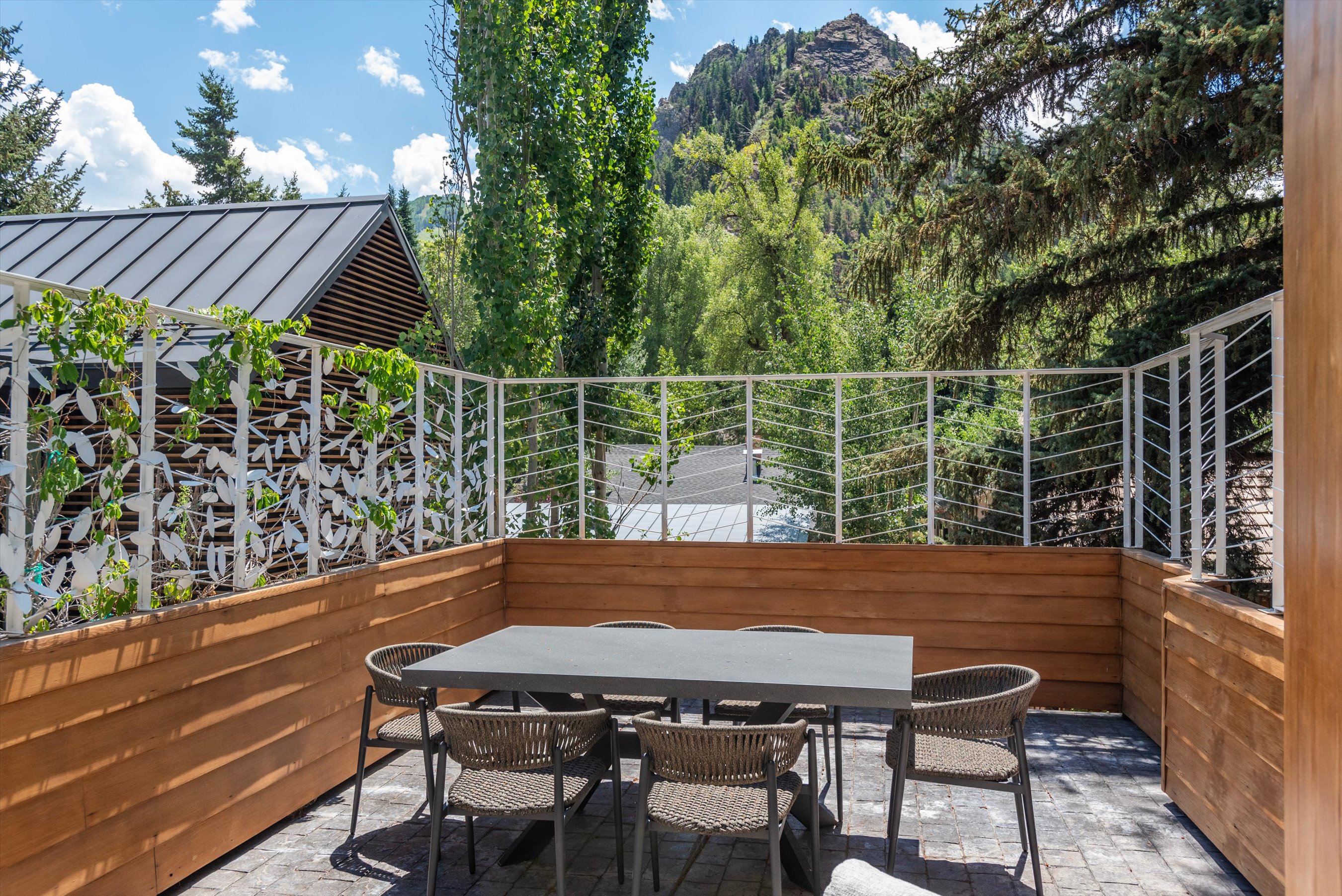  Alpine Charm and Sophistication - 物件實景
