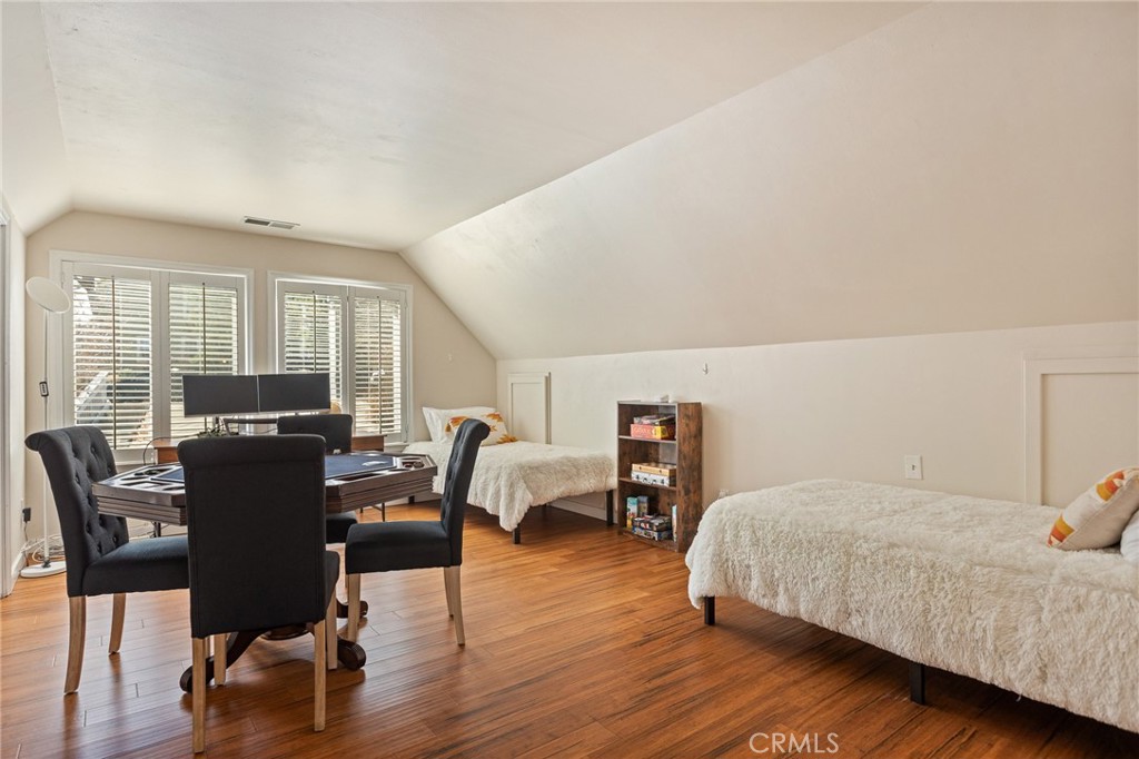 Lake Arrowhead, California, 92352, United States, 6 Bedrooms Bedrooms, ,5 BathroomsBathrooms,Residential,For Sale,1950962