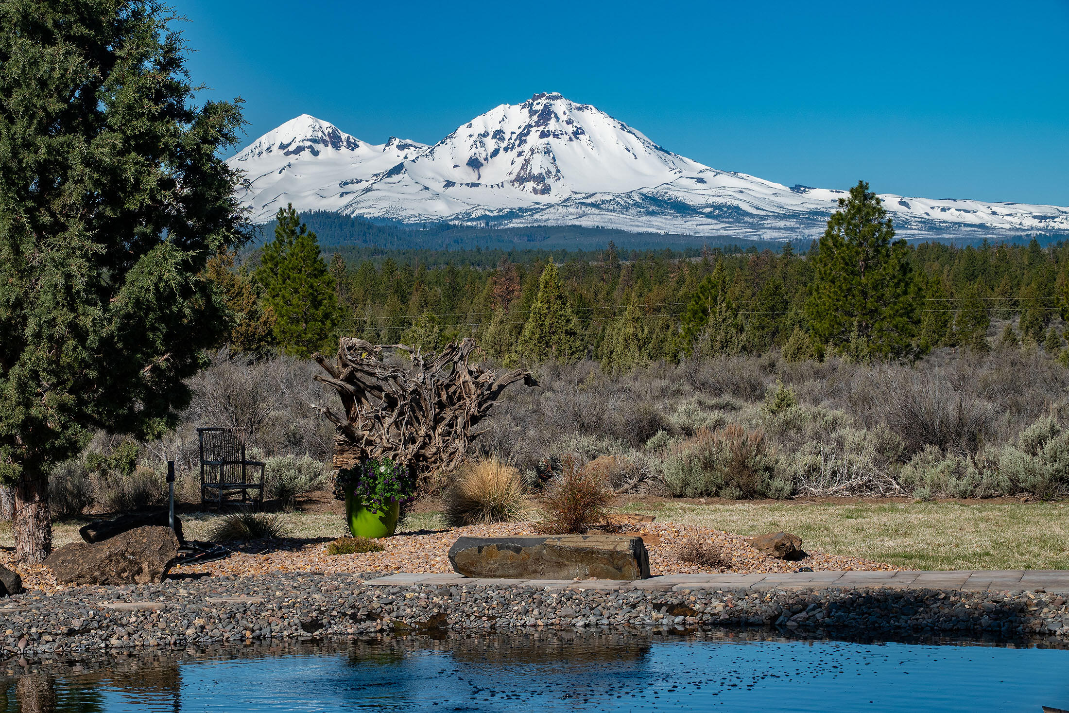 Bend, Oregon, 97703, United States, 3 Bedrooms Bedrooms, ,2 BathroomsBathrooms,Residential,For Sale,1826541