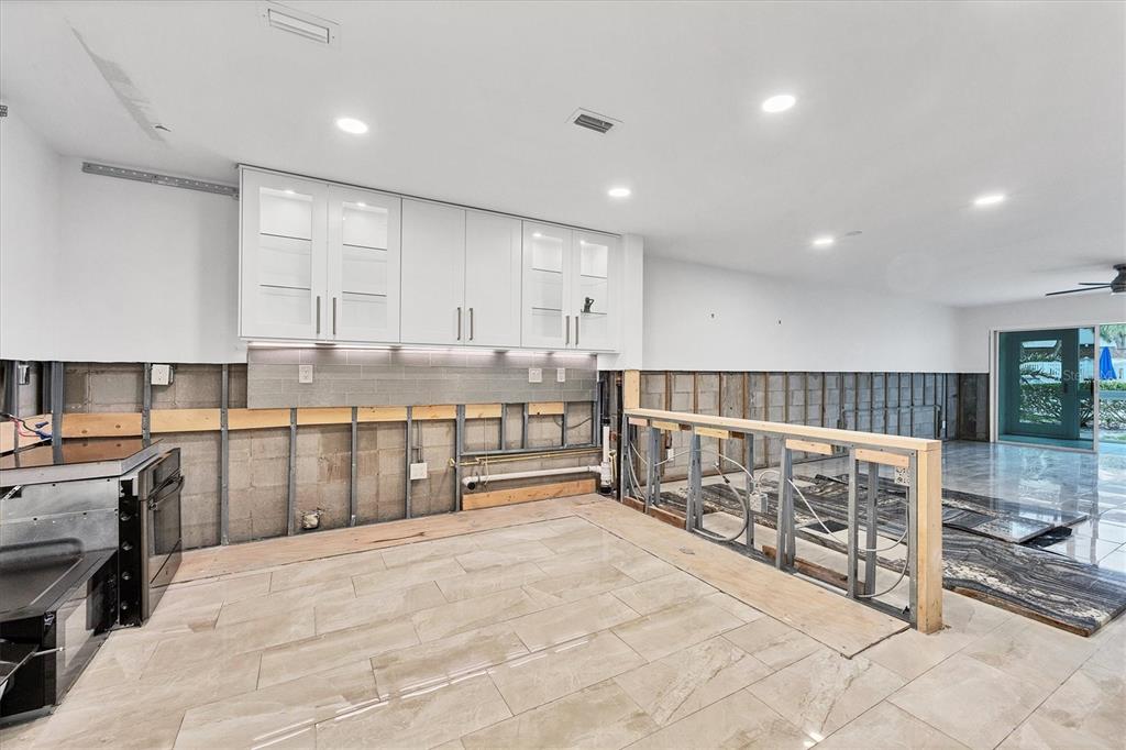 Sarasota, Florida, 34236, United States, 2 Bedrooms Bedrooms, ,2 BathroomsBathrooms,Residential,For Sale,1896445
