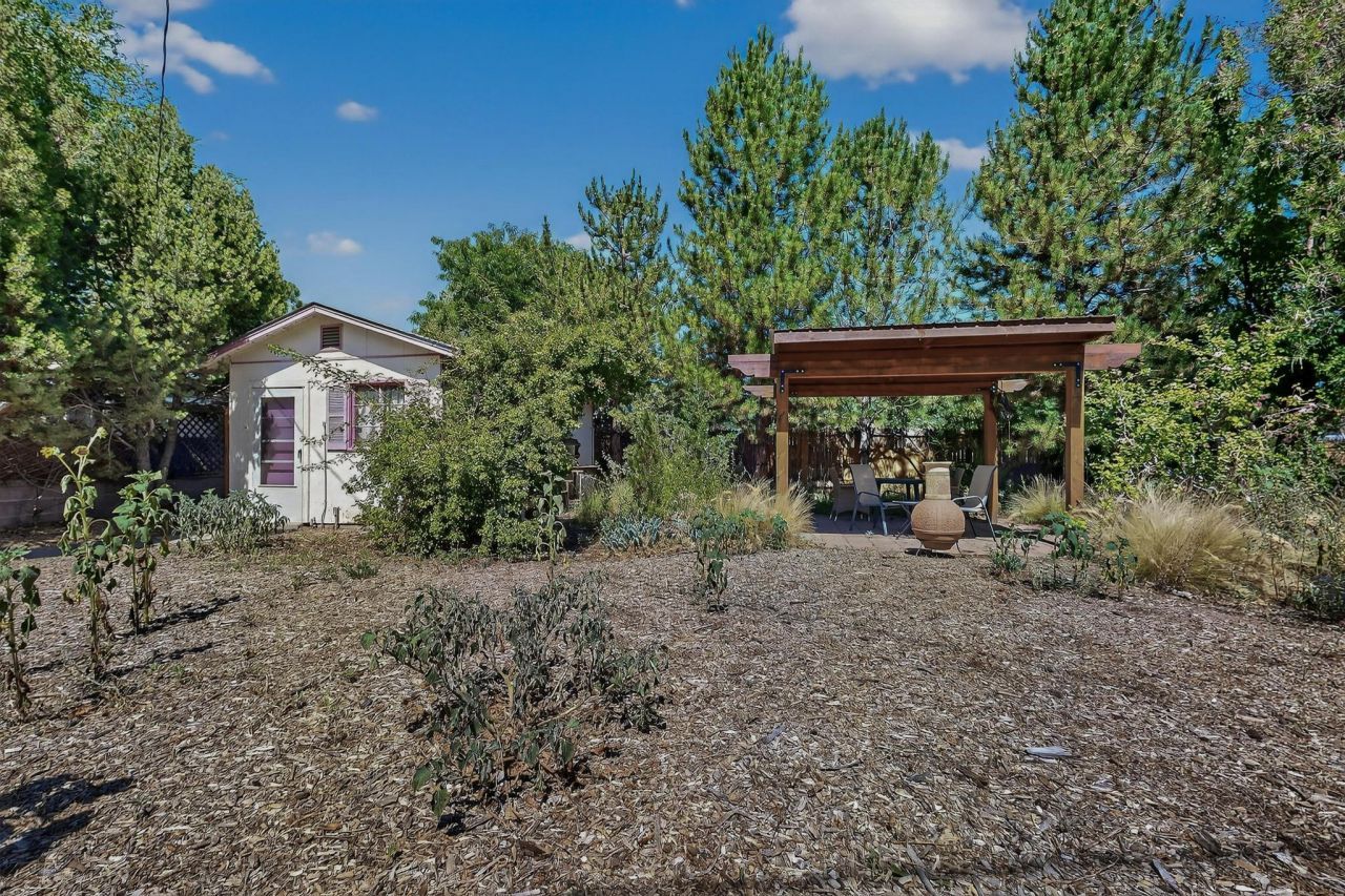 Albuquerque, New Mexico, 87107, United States, 4 Bedrooms Bedrooms, ,3 BathroomsBathrooms,Residential,For Sale,1917384
