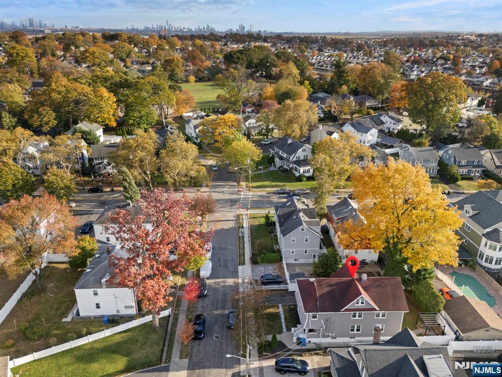 Rutherford, New Jersey, 07070, United States, 4 Bedrooms Bedrooms, ,2 BathroomsBathrooms,Residential,For Sale,1977707
