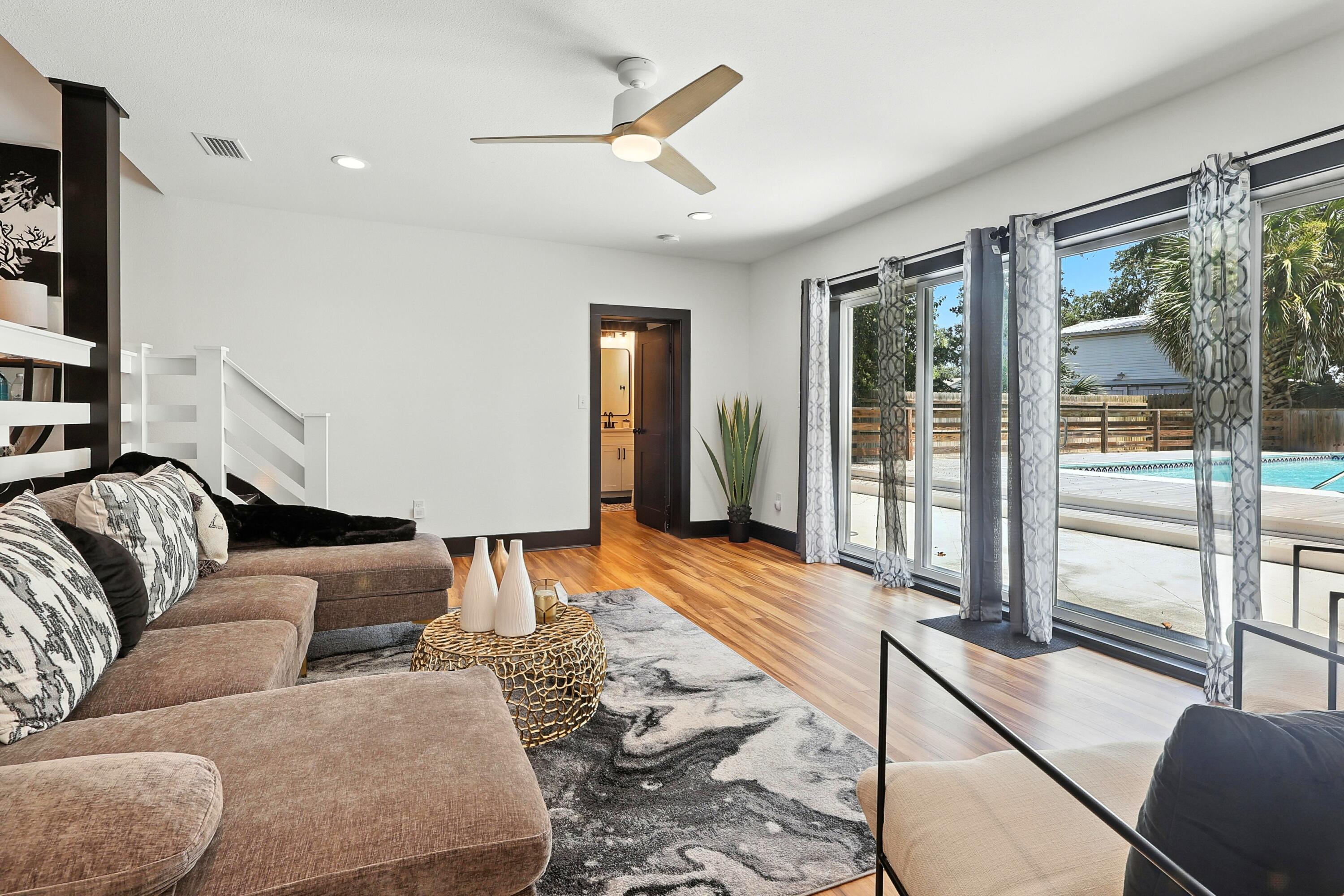 Panama City, Florida, 32401, United States, 4 Bedrooms Bedrooms, ,3 BathroomsBathrooms,Residential,For Sale,1912610