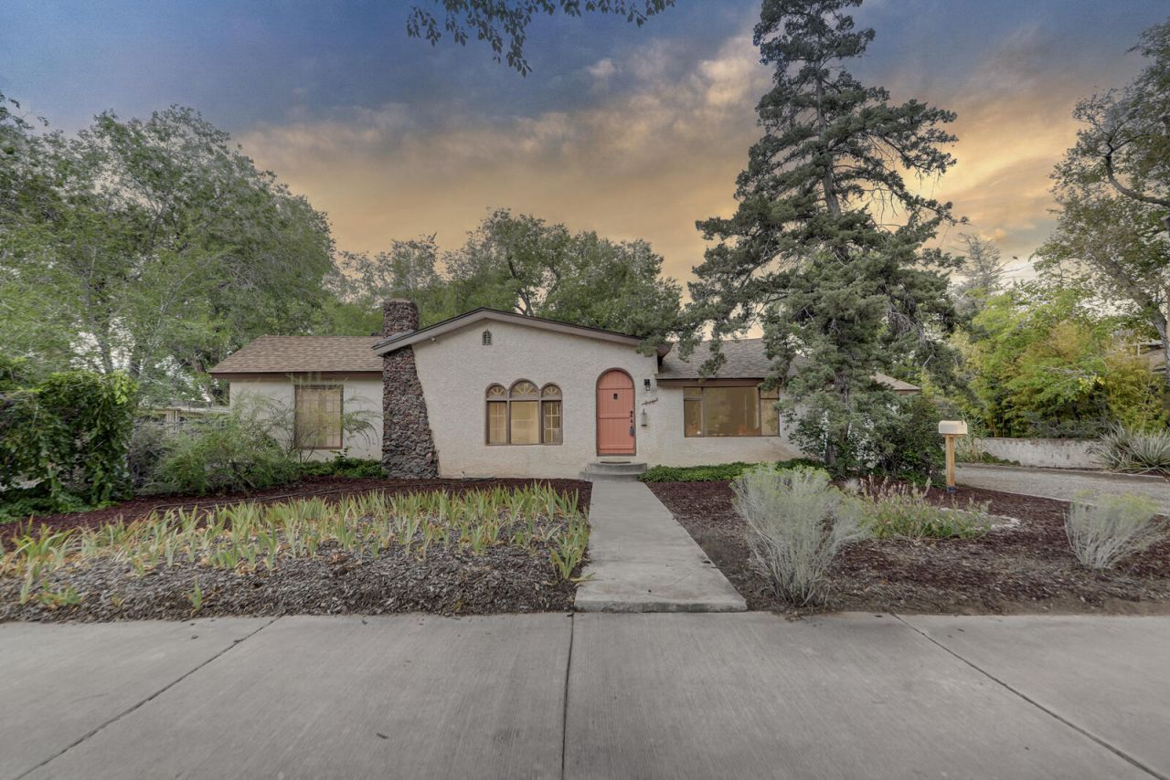 Albuquerque, New Mexico, 87108, United States, 3 Bedrooms Bedrooms, ,3 BathroomsBathrooms,Residential,For Sale,1902192
