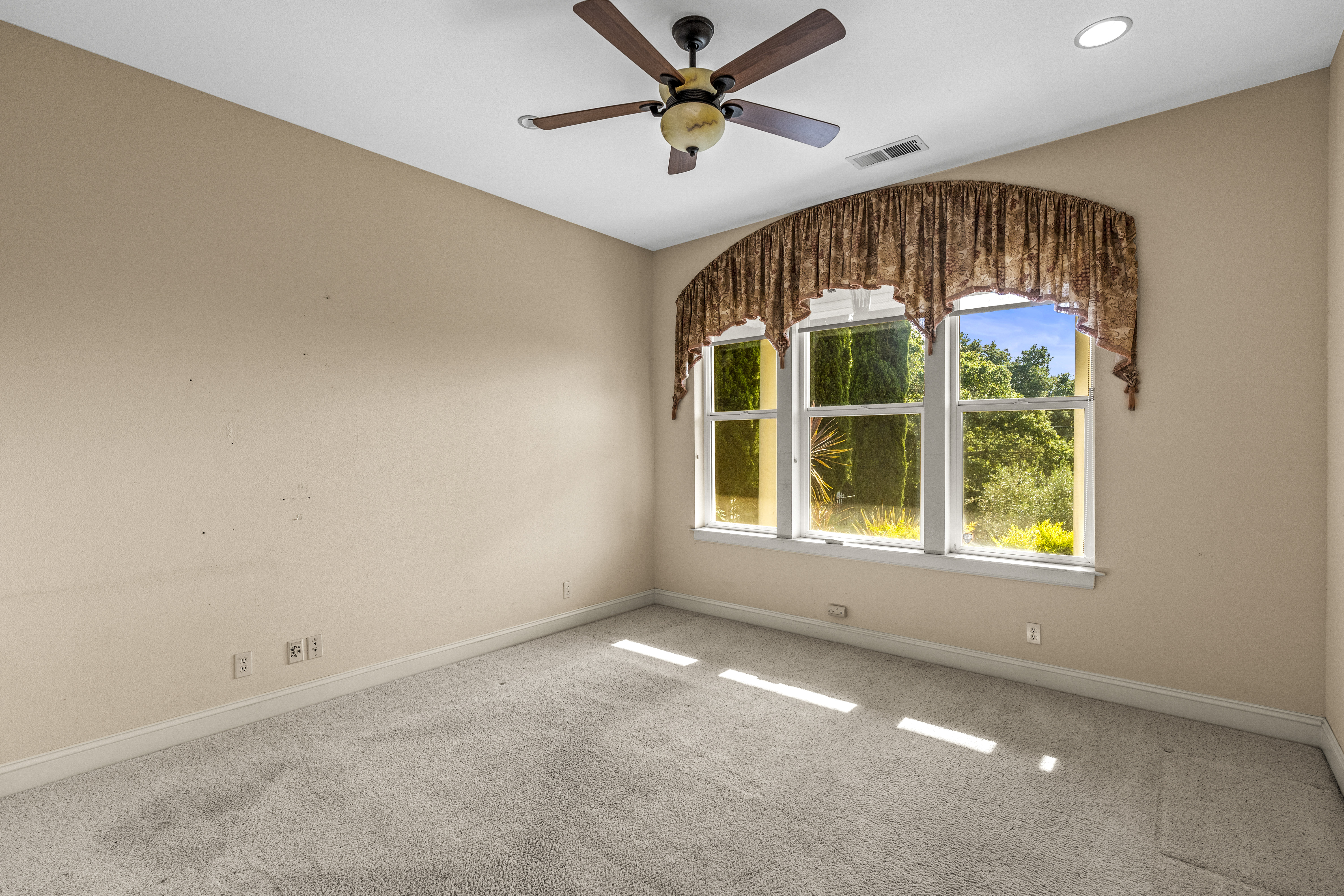  382 Lakeview Avenue Napa CA 94559 - 物件實景