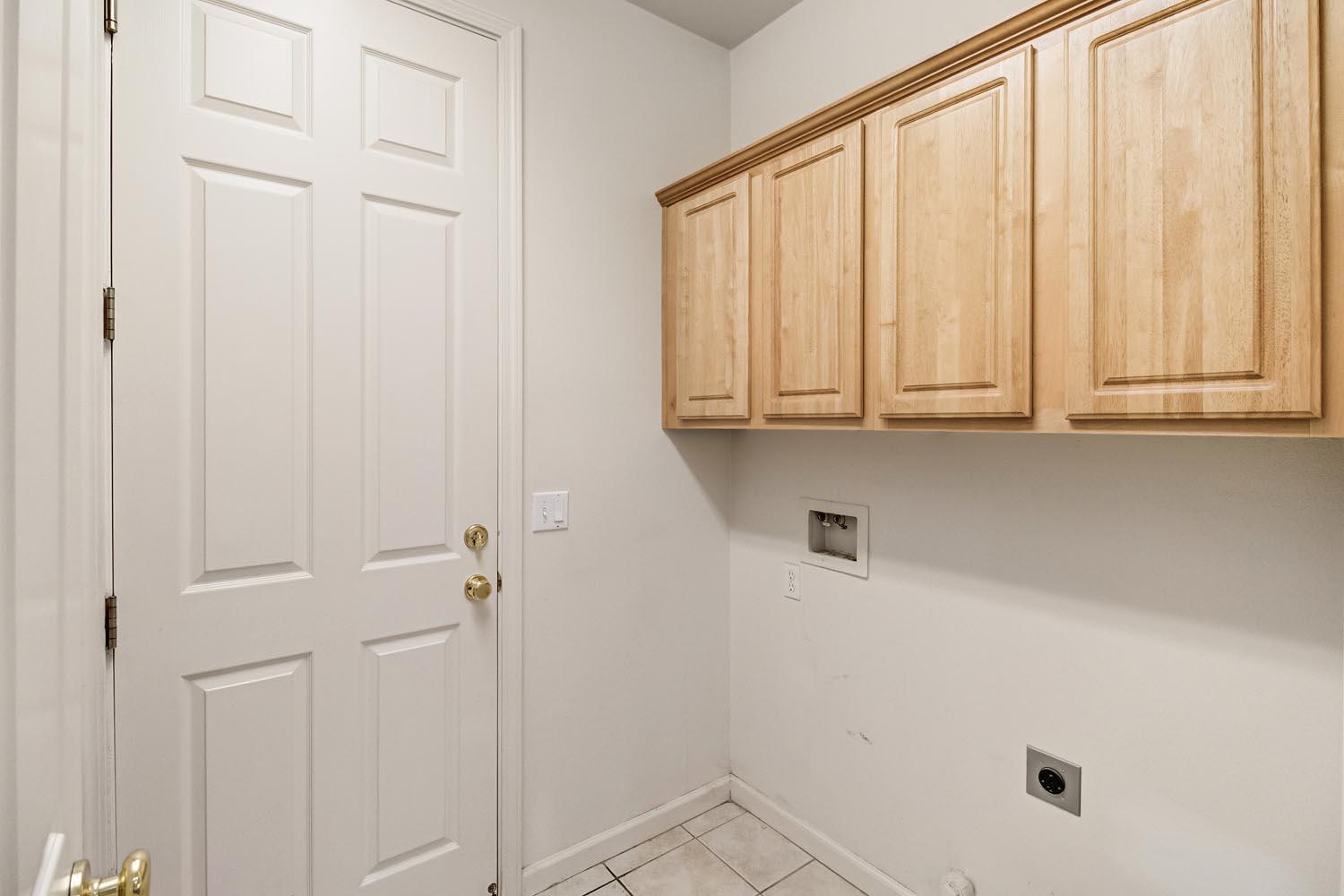 Ione, California, 95640, United States, 3 Bedrooms Bedrooms, ,2 BathroomsBathrooms,Residential,For Sale,1997452