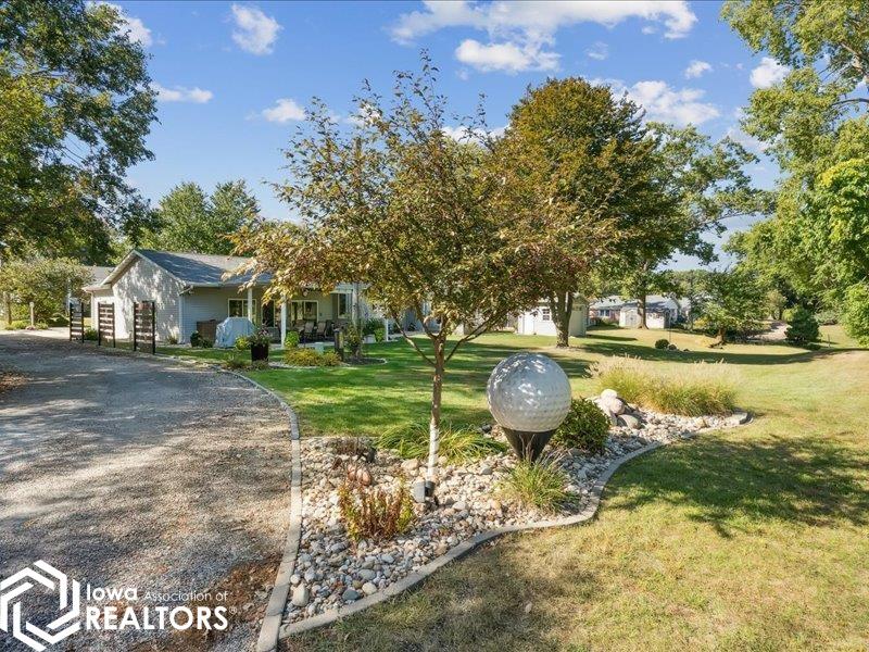 Burlington, Iowa, 52601, United States, 3 Bedrooms Bedrooms, ,3 BathroomsBathrooms,Residential,For Sale,1980074