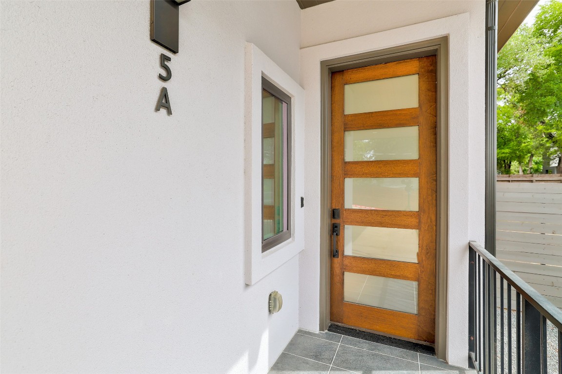 Austin, Texas, 78704, United States, 2 Bedrooms Bedrooms, ,3 BathroomsBathrooms,Residential,For Sale,1901226