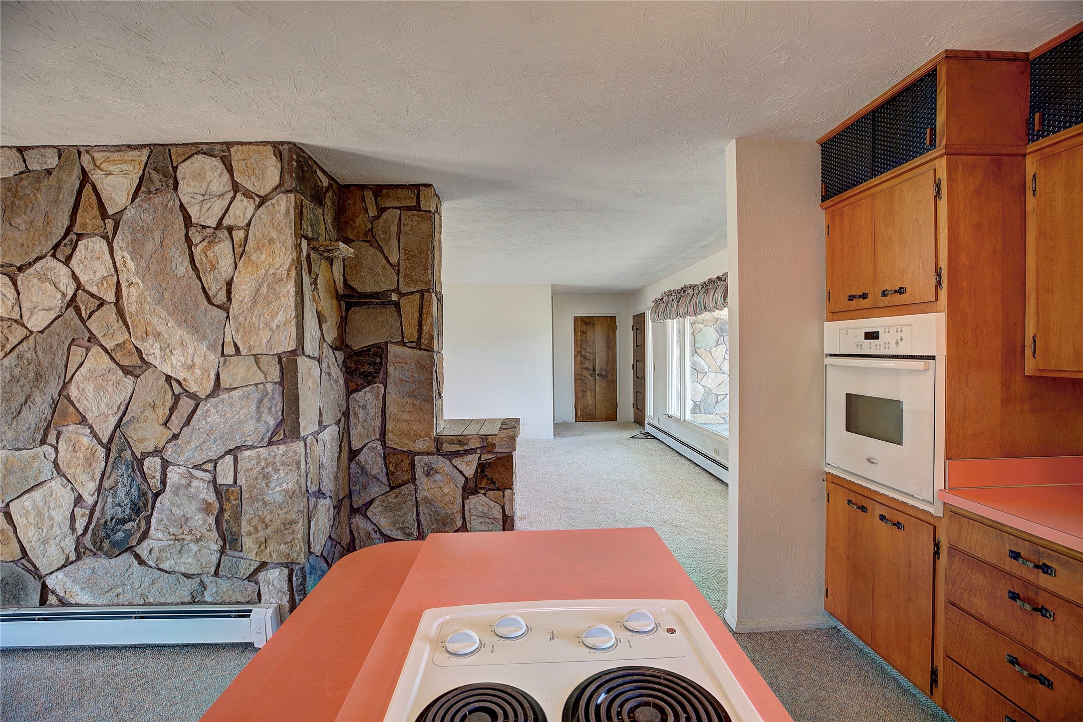 Polson, Montana, 59860, United States, 3 Bedrooms Bedrooms, ,2 BathroomsBathrooms,Residential,For Sale,1827901