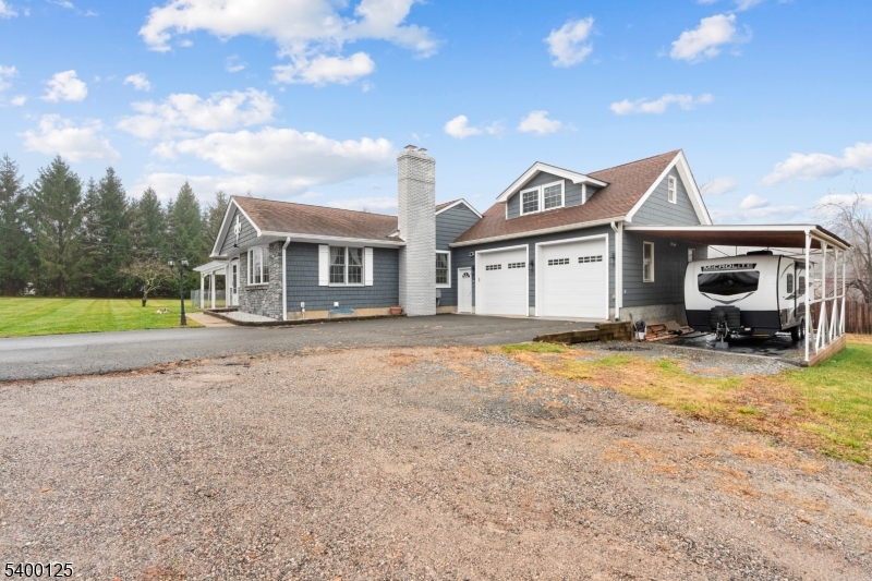 Mount Olive Twp., New Jersey, 07828, United States, 5 Bedrooms Bedrooms, ,3 BathroomsBathrooms,Residential,For Sale,2001791