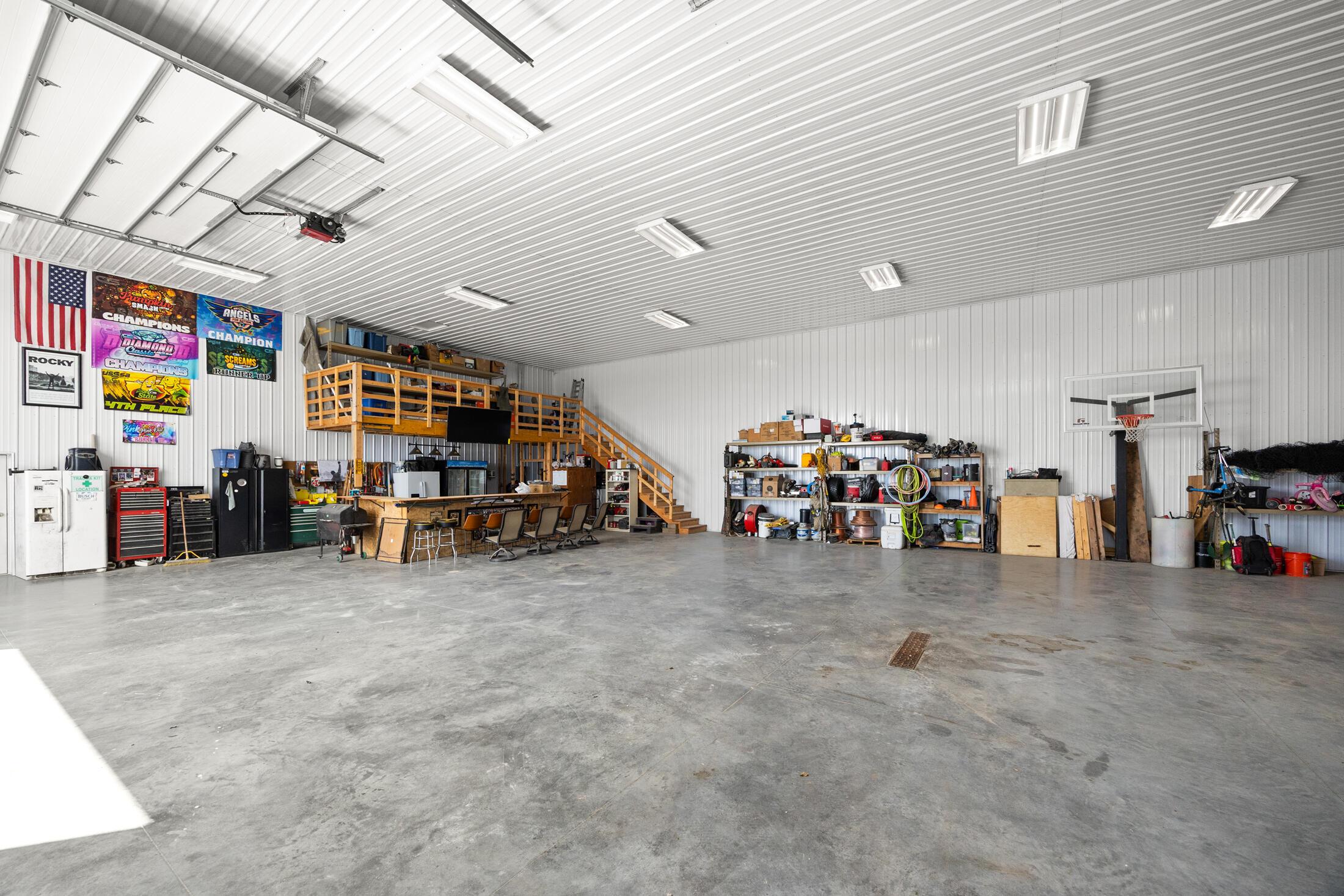 Madrid, Iowa, 50156, United States, 6 Bedrooms Bedrooms, ,5 BathroomsBathrooms,Residential,For Sale,2005083