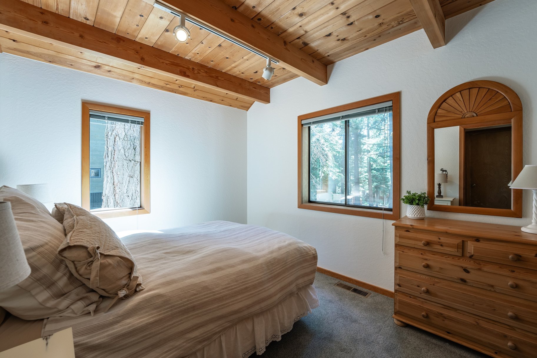  Move-In Ready Mountain Escape - 物件實景