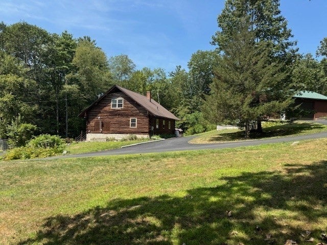 Deerfield, Massachusetts, 01342, United States, 2 Bedrooms Bedrooms, ,1 BathroomBathrooms,Residential,For Sale,1913467
