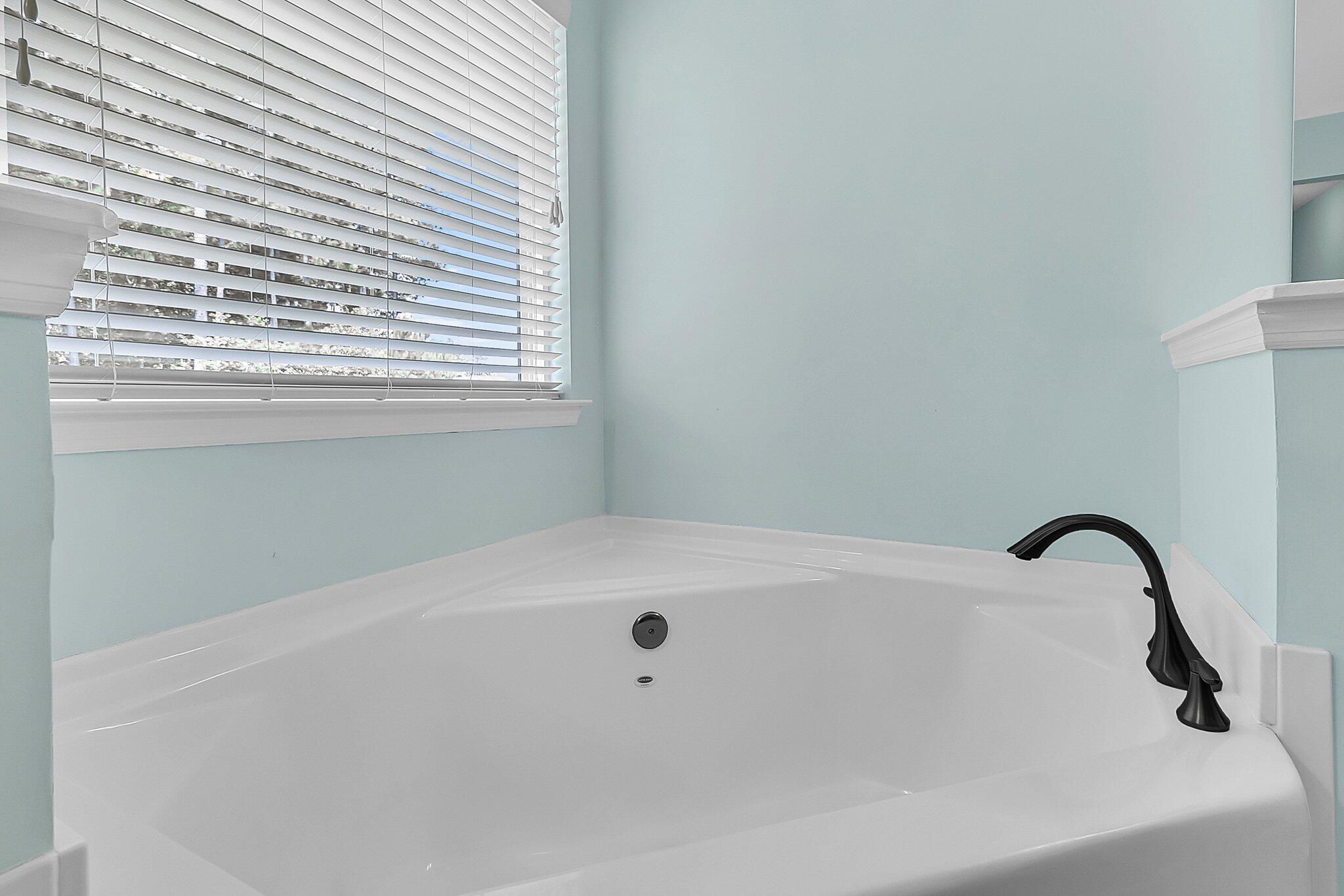 Summerville, South Carolina, 29486, United States, 5 Bedrooms Bedrooms, ,5 BathroomsBathrooms,Residential,For Sale,1887830