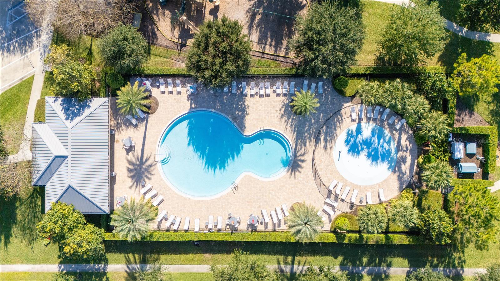 WINTER GARDEN, Florida, 34787, United States, 4 Bedrooms Bedrooms, ,3 BathroomsBathrooms,Residential,For Sale,1993845