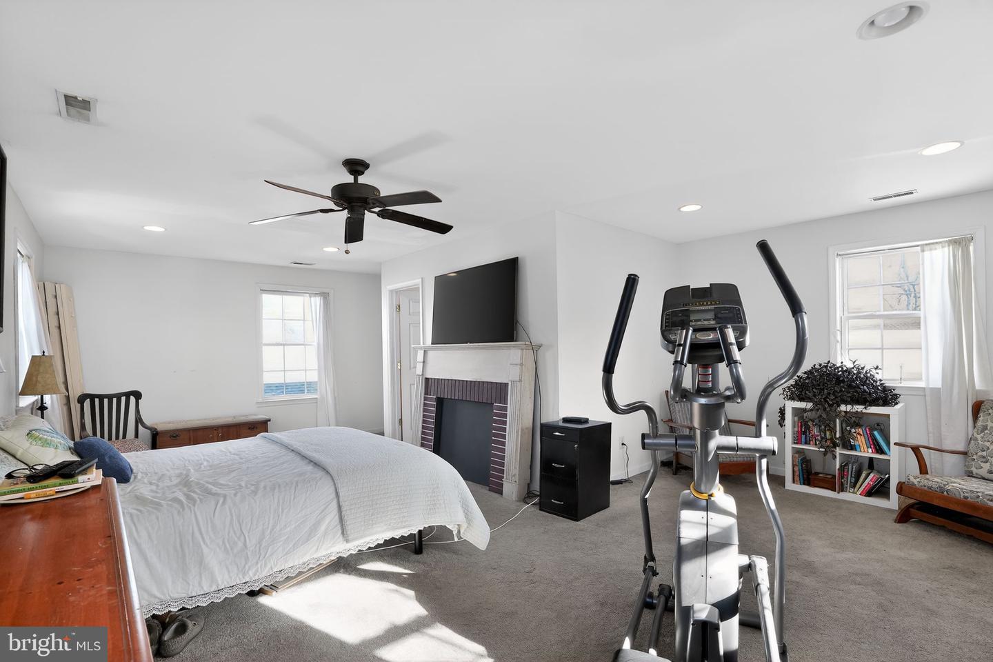 Haddon Township, New Jersey, 08033, United States, 4 Bedrooms Bedrooms, ,3 BathroomsBathrooms,Residential,For Sale,2003040